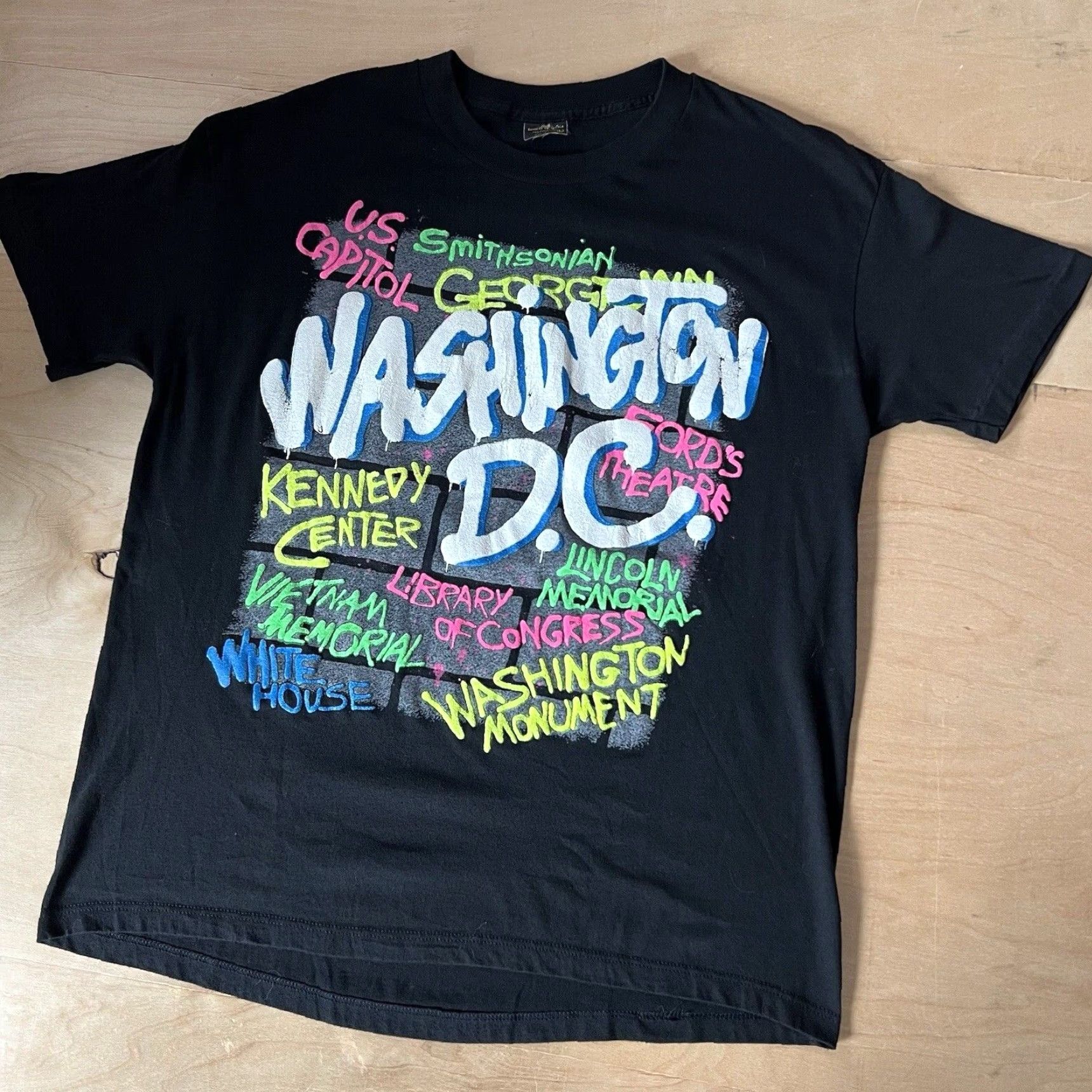 Vintage VINTAGE Washington DC Shirt L Black 80s DMV Spray Paint Graffiti Memorial Men Short Sleeve Crew Neck 80s 90s USA Aerosmith Logo Graphic Print Size US L / EU 52-54 / 3 - 7 Thumbnail