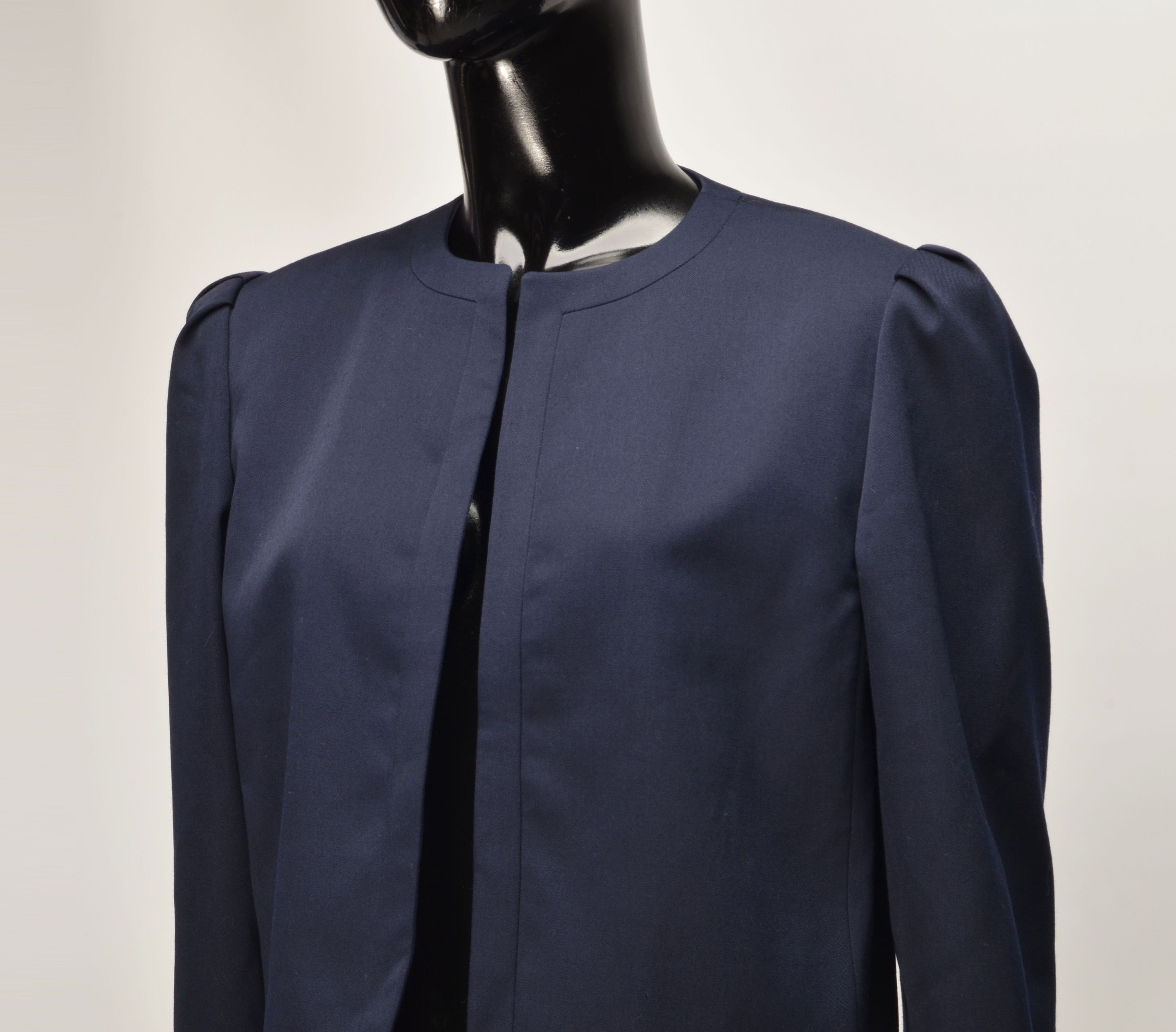 Louis Feraud Vintage Louis Feraud Bergdorf Goodman 90's Cropped Blazer Size M / US 6-8 / IT 42-44 - 2 Thumbnail
