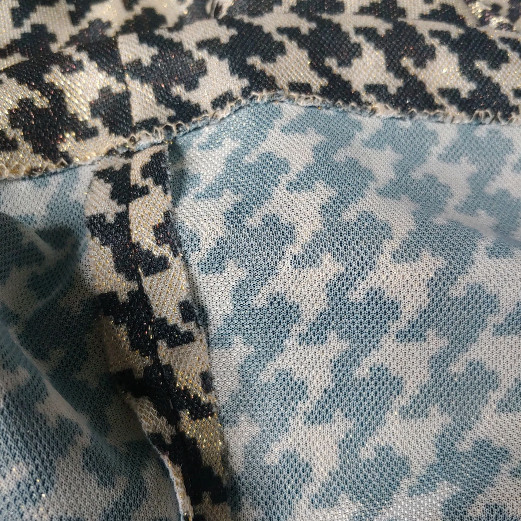 Vintage VINTAGE Blouse Houndstooth Tie 3/4-Sleeve M Womens Black Gold Buttons Tan Shimmer 70s 1970s Size M / US 6-8 / IT 42-44 - 6 Thumbnail