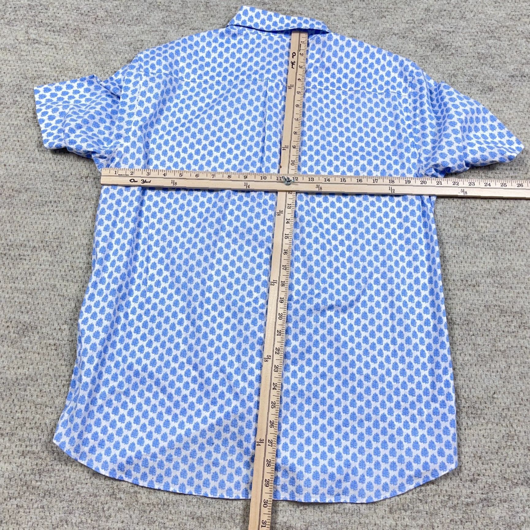 Vineyard Vines Vineyard Vines Shirt Men Medium Blue Button Up Leaf Floral Hawaiian Camp Hiking Size US M / EU 48-50 / 2 - 7 Thumbnail