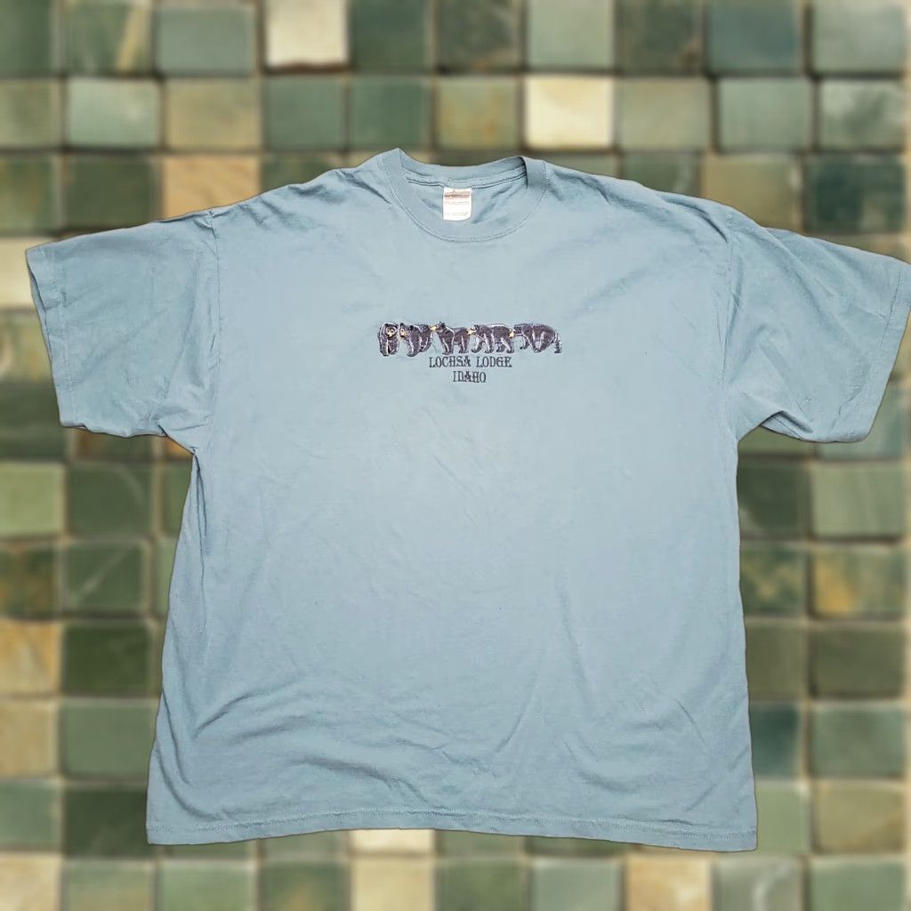 Gildan VINTAGE Lochsa Lodge Shirt Mens XXL Blue 100% Cotton Crewneck Embroidered Bears Shirt Men 2XL Blue 90s USA Western American Mens Size US XXL / EU 58 / 5 - 1 Thumbnail