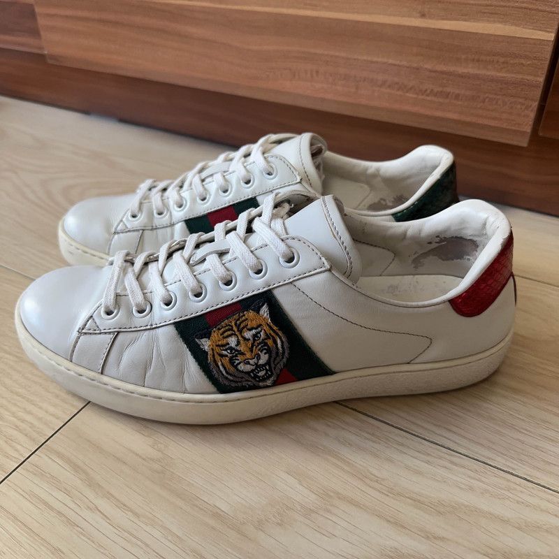 Gucci Gucci Ace Tiger Embroidered Low-Top Sneakers 0079 Size US 7.5 / EU 40-41 - 1 Thumbnail