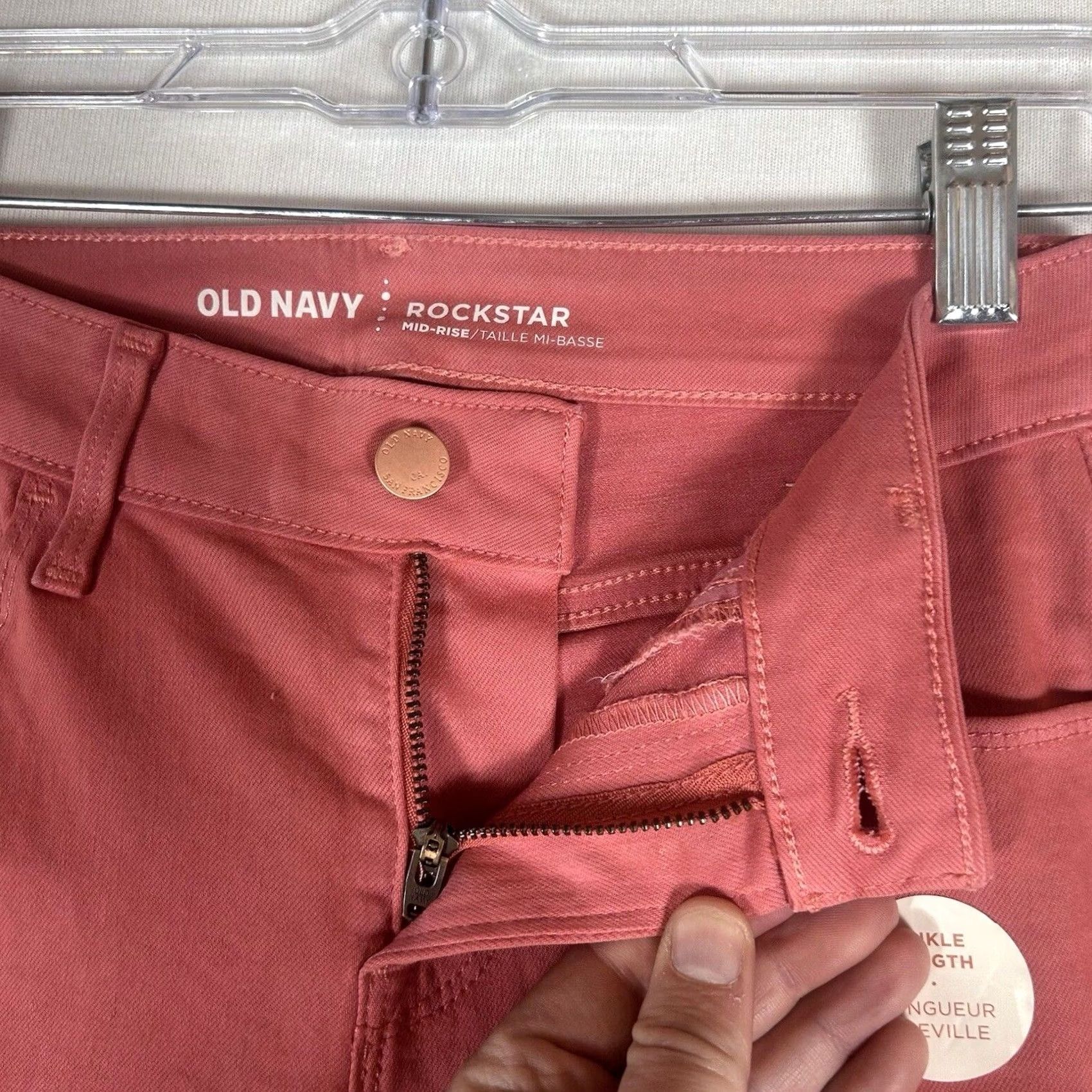 Old Navy Old Navy Jeans Women Skinny Rockstar Mid Rise Pink NWT 2 Embroidered Zipper Pocket Denim Slim Modern Regular Fit Size 26" / US 2 / IT 38 - 4 Thumbnail