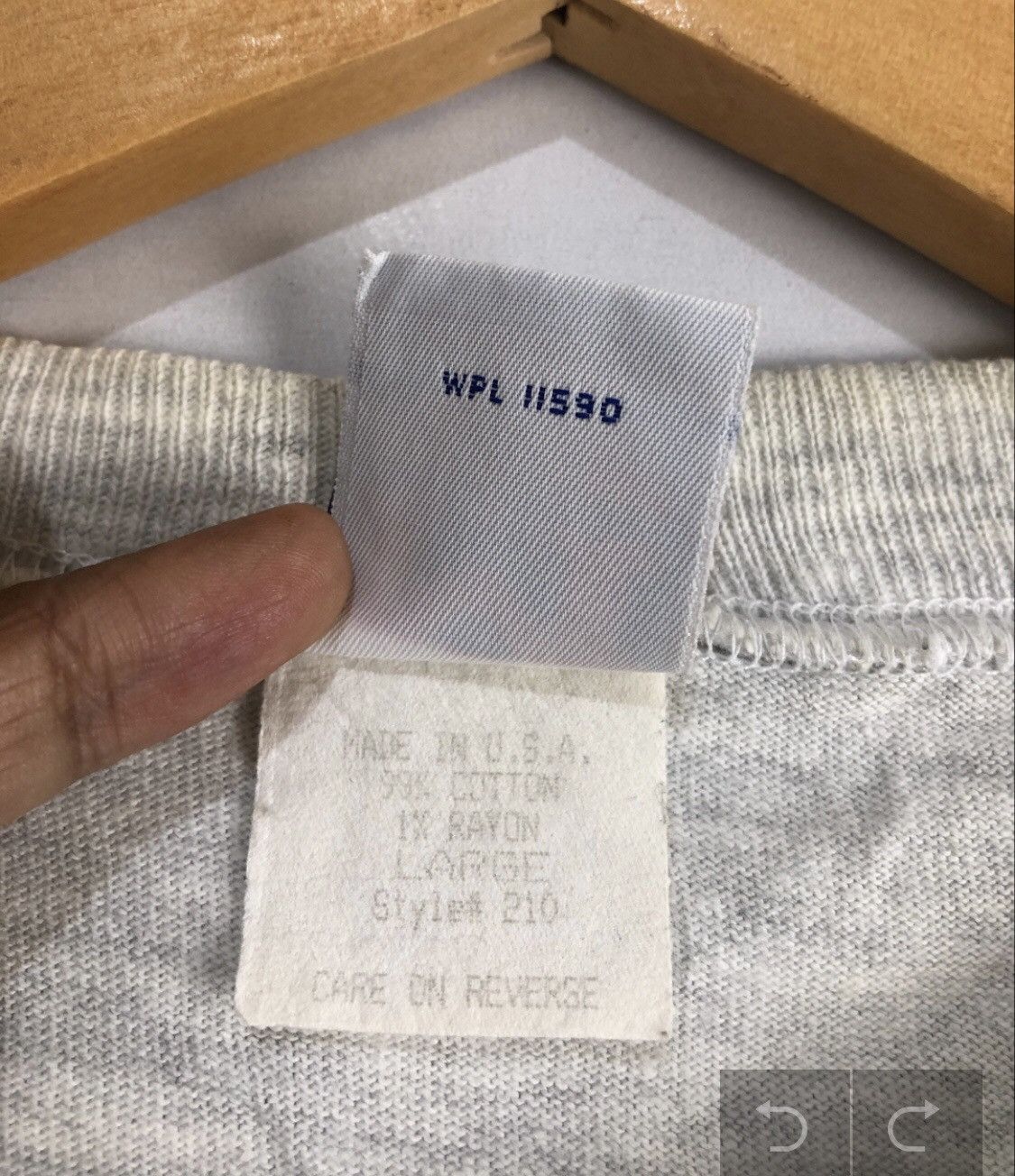 Vintage Vintage Barnes & Noble William Shakespeare T-Shirt Size US L / EU 52-54 / 3 - 6 Thumbnail