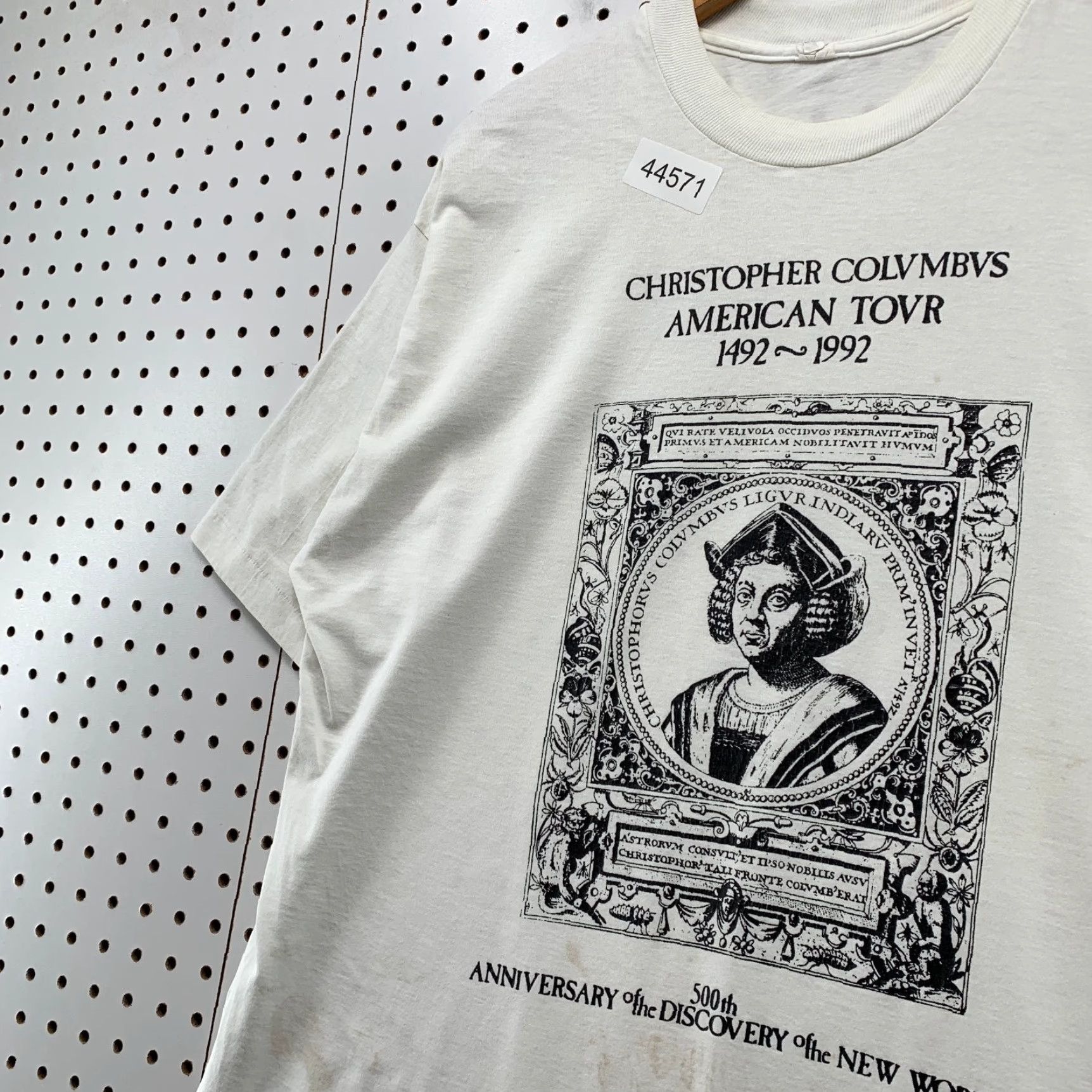 Vintage VINTAGE Christopher Columbus Shirt Mens L White Velero 1992 90s History Graphic Print T-Shirt Size US L / EU 52-54 / 3 - 4 Thumbnail