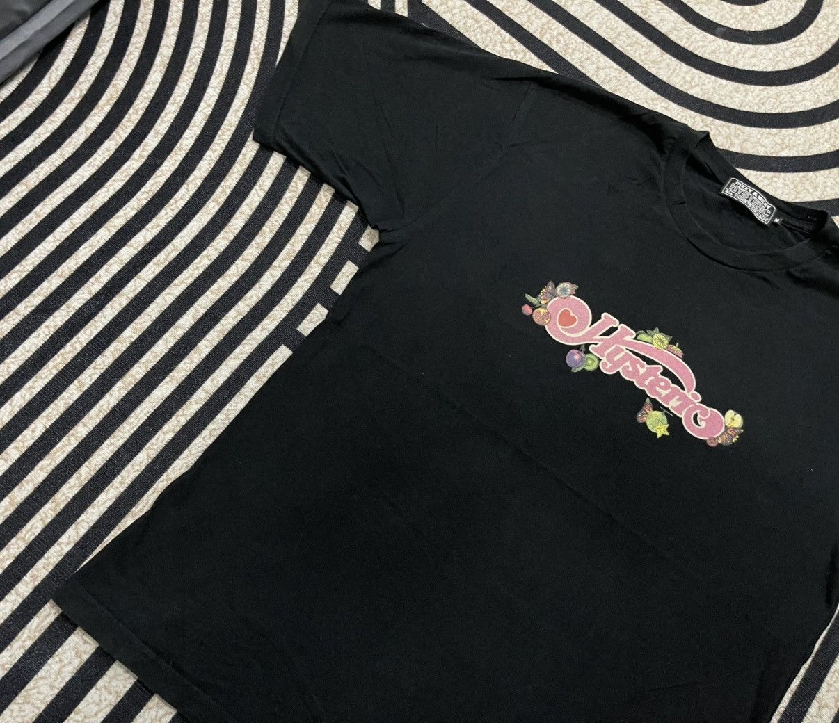 Hysteric Glamour 2000s HYSTERIC GLAMOUR DIZZY & MILKY FRUIT GIRL RARE DESIGN Size US M / EU 48-50 / 2 - 5 Thumbnail