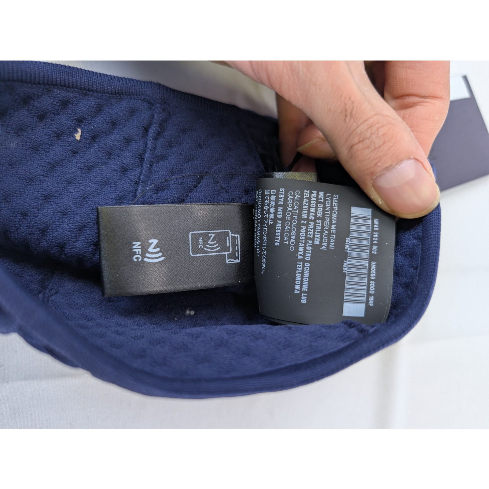 Prada o1rshd1 Size: M / Triangle Knitted Beanie Cap / Hat in Blue Size ONE SIZE - 14 Thumbnail