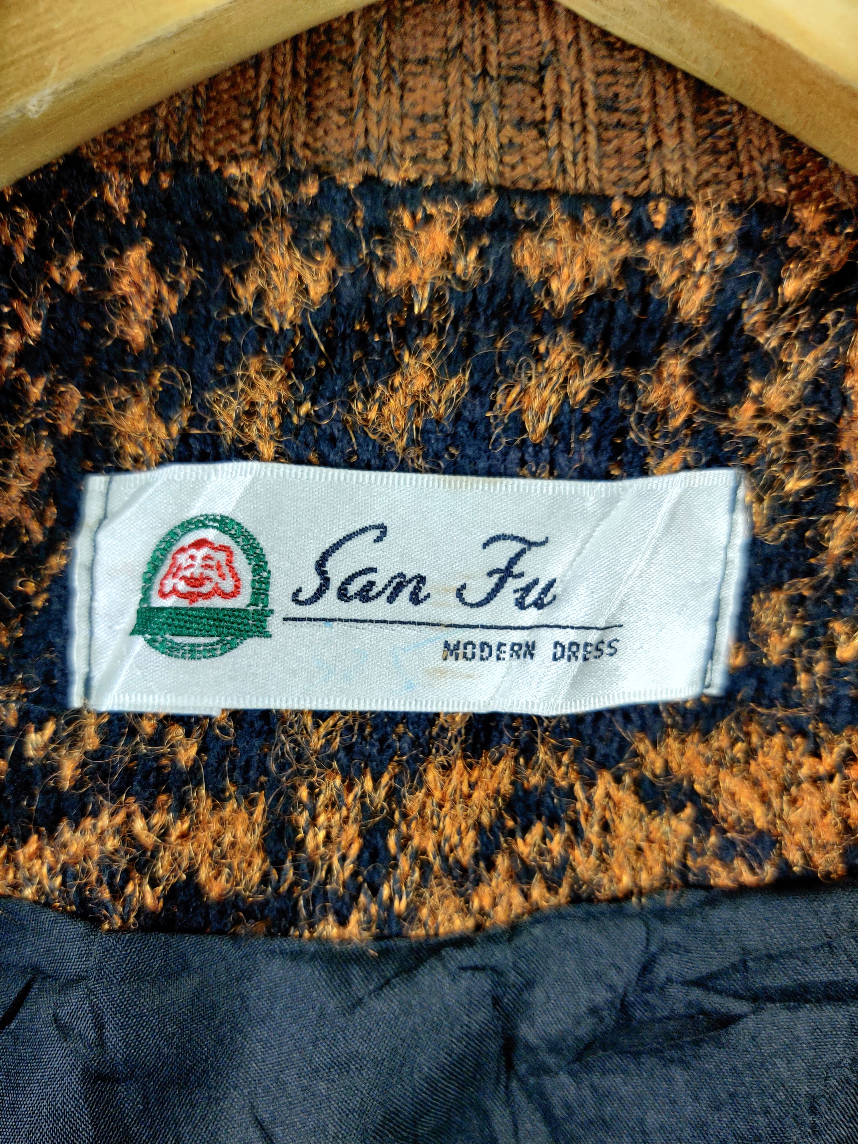 Aran Isles Knitwear Vintage San Fu Knit Cardigan Nice Design Size US L / EU 52-54 / 3 - 10 Thumbnail