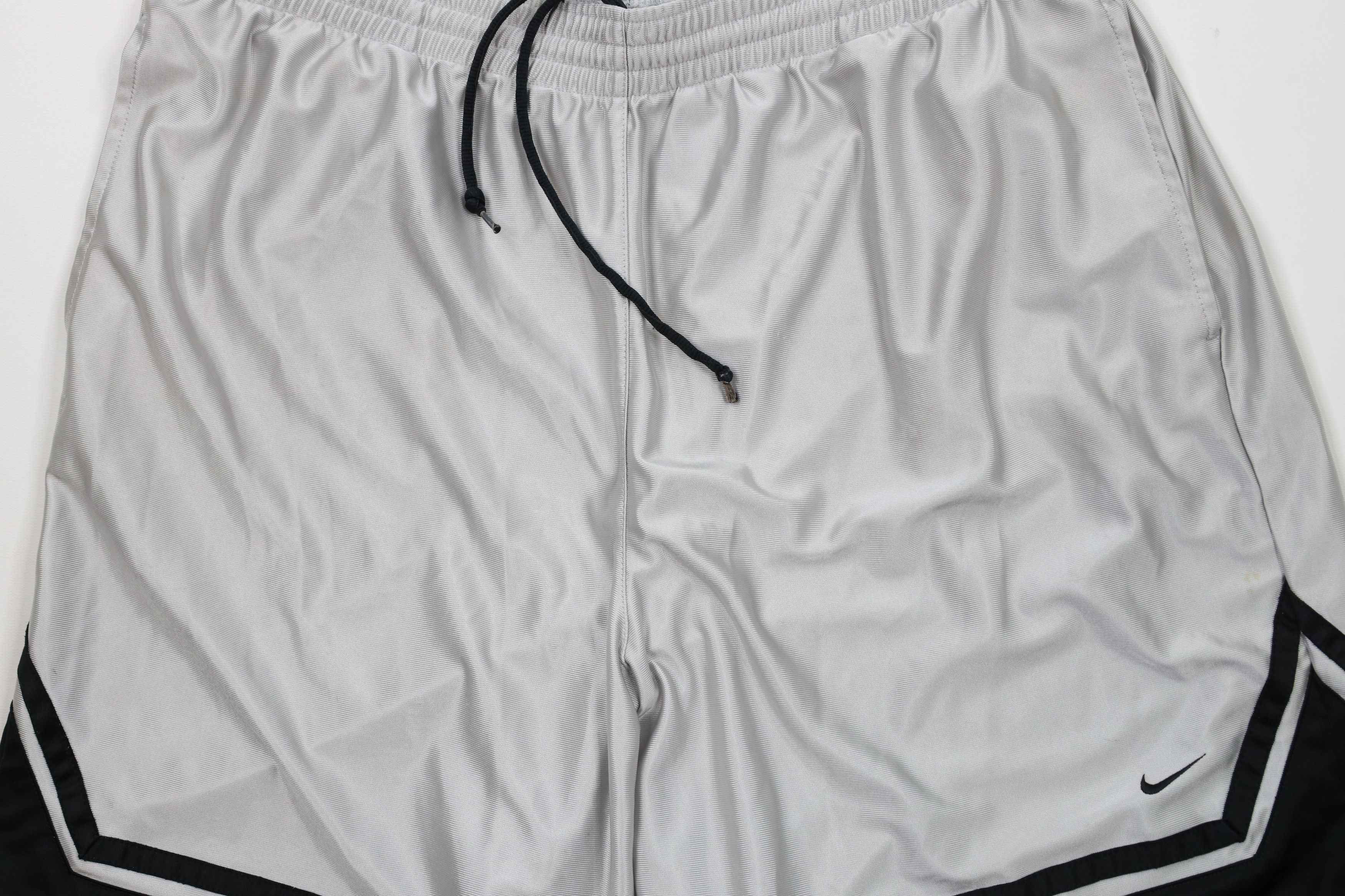 Nike × Vintage Vintage 90s Y2K Nike Mini Swoosh Basketball Shorts Silver Size US 38 / EU 54 - 3 Thumbnail
