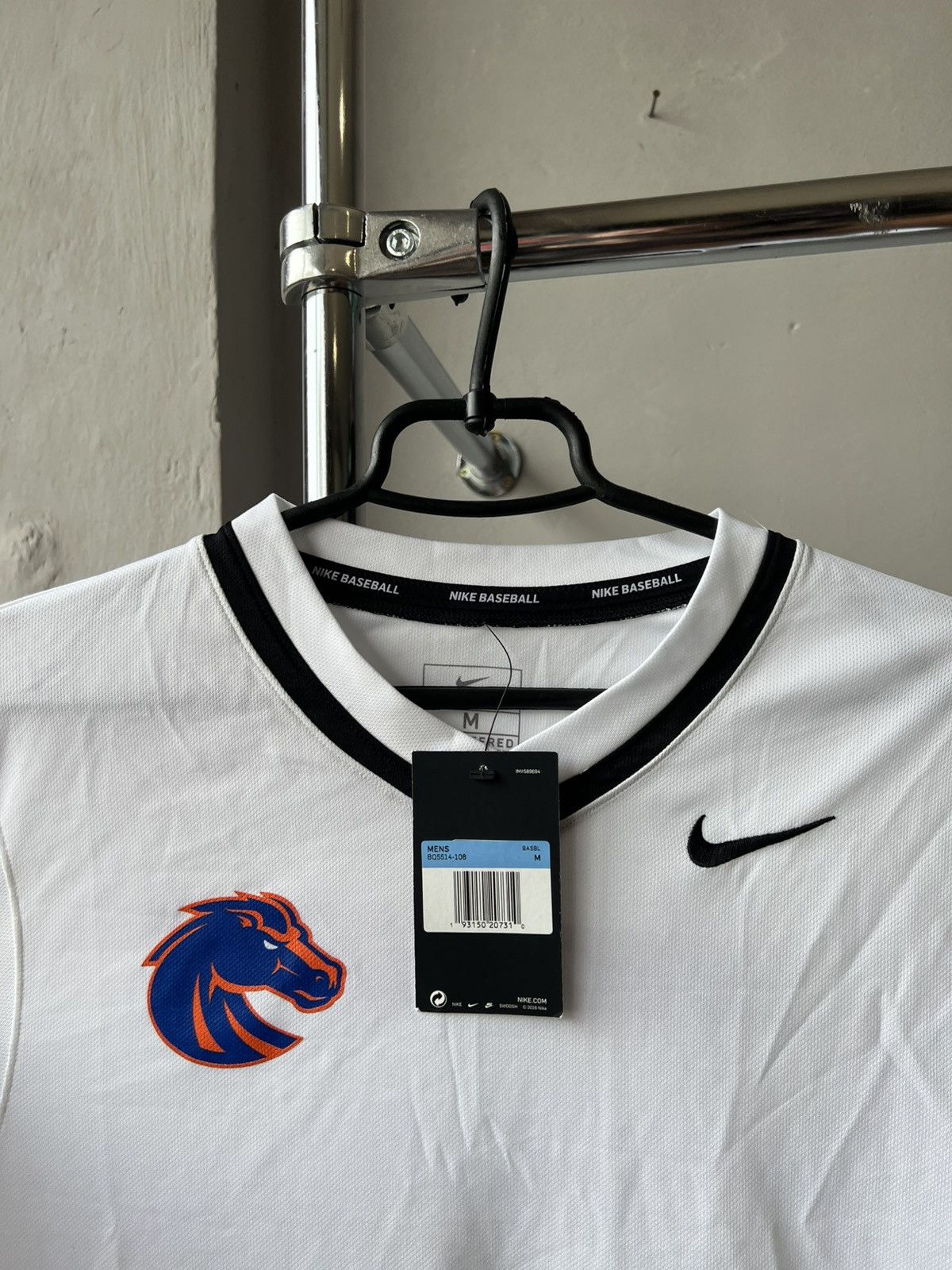 Nike NIKE BOISE STATE BRONCOS BASEBALL JERSEY SHIRT MEN’S NWT NEW Size US M / EU 48-50 / 2 - 6 Thumbnail