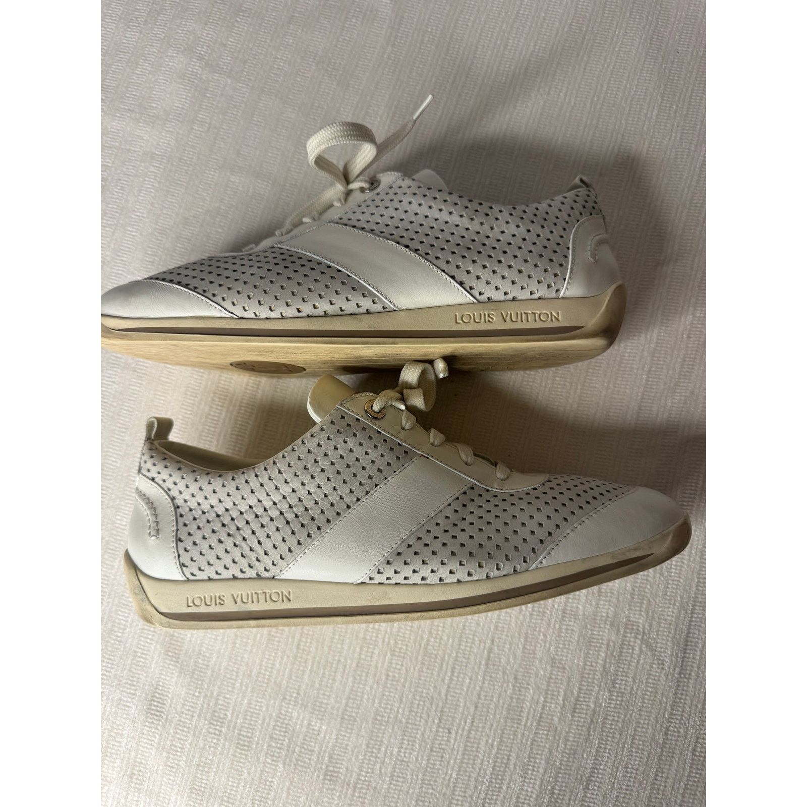 Louis Vuitton Louis Vuitton Cream Leather Perforated Low Top Sneakers Size US 8.5 / EU 41-42 - 9 Thumbnail