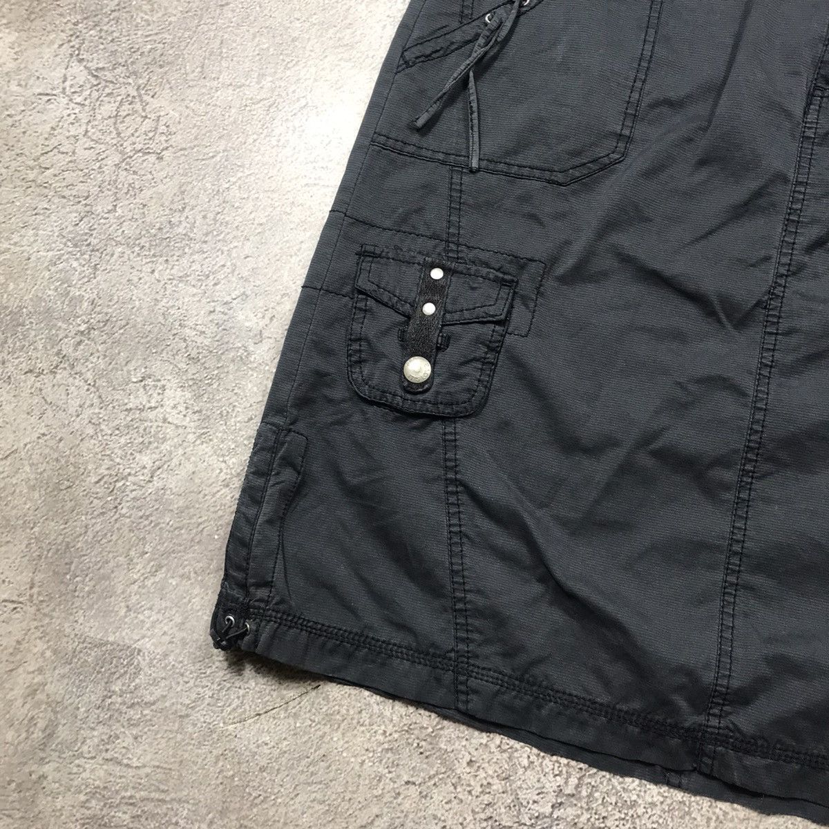 Vintage Y2K Cargo Midi Skirt Baggy Streetwear Techwear Black Logo 32 Size 32" / US 10 / IT 46 - 2 Thumbnail