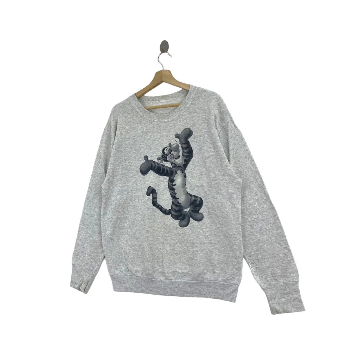 Disney Vintage TIGGER WINNIE THE POOH Cartoon Disney Sweatshirt Size XL / US 12-14 / IT 48-50 - 2 Thumbnail