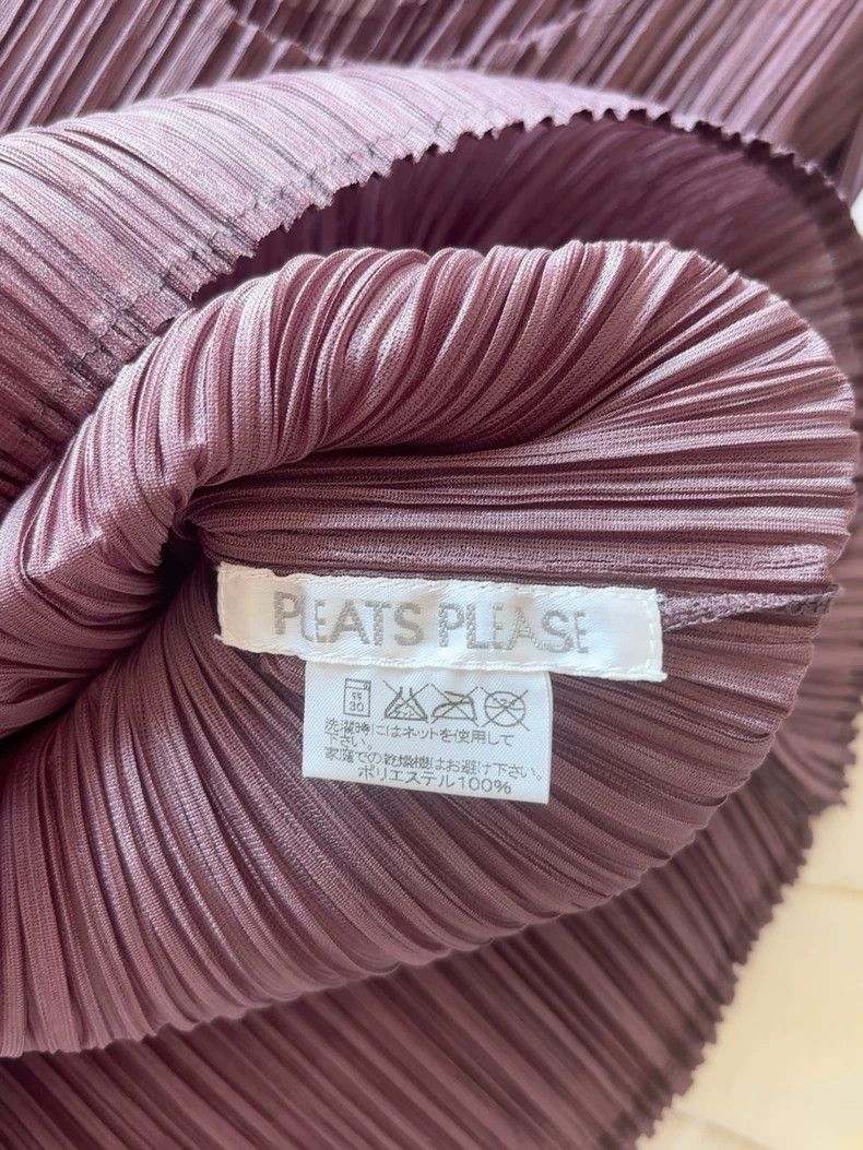 Issey Miyake Issey Miyake size:one size Wine red pleated vest Size XS / US 0-2 / IT 36-38 - 3 Thumbnail