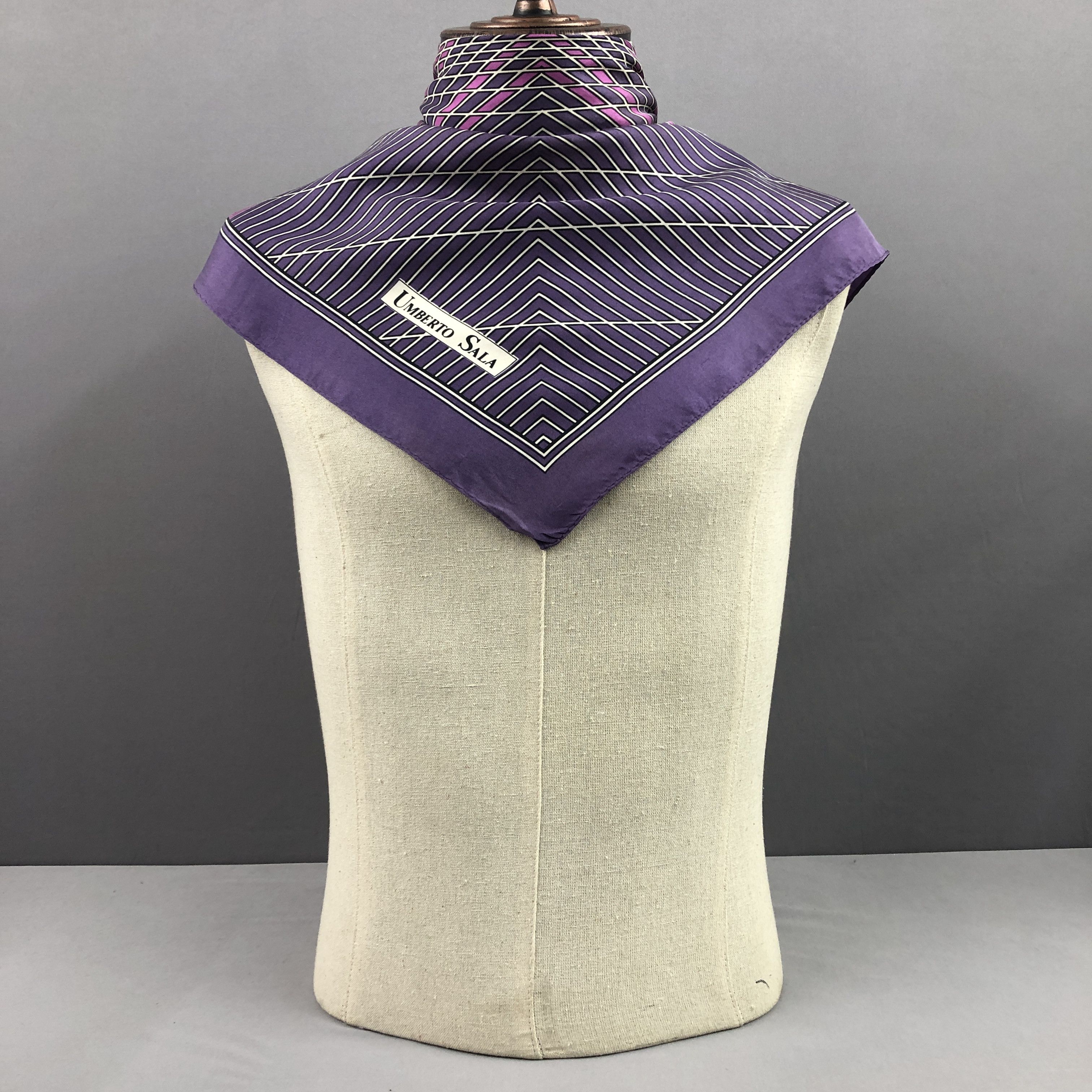Other × Vintage Vintage Umberto Sala SILK Scarf Twill Stole Wraps Scarves Size ONE SIZE - 2 Thumbnail