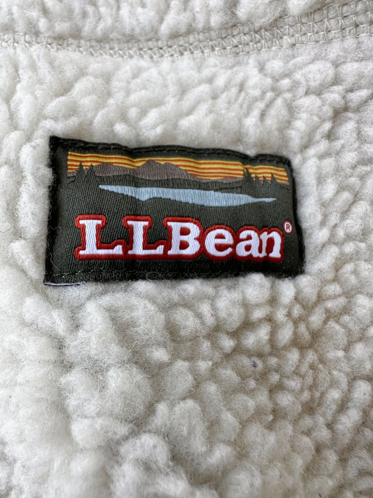 L.L. Bean LL Bean Deep Pile Boa Fleece zip up outdoor vest vintage Size US XL / EU 56 / 4 - 5 Thumbnail