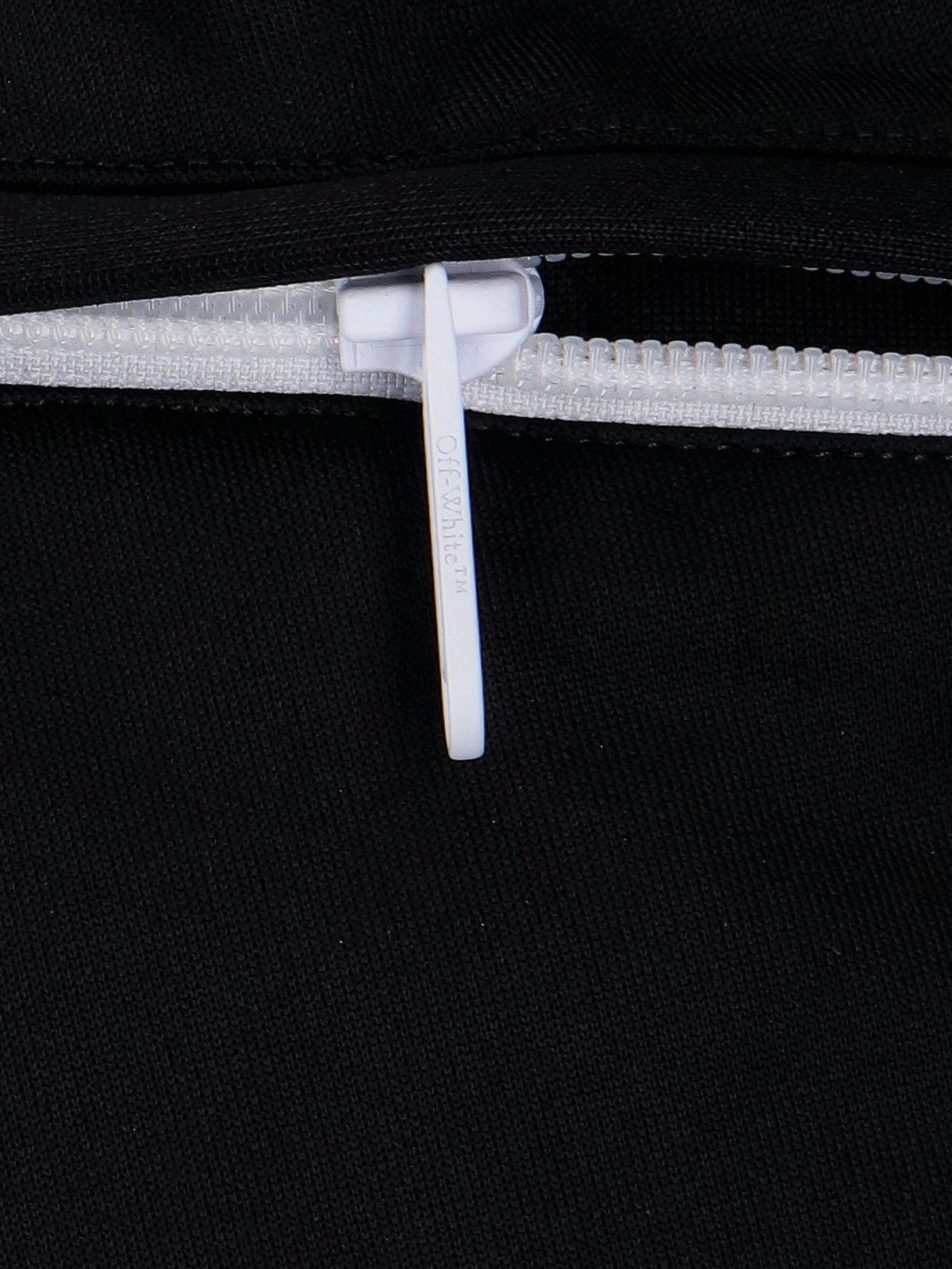 Off-White o1gr1nt0425 Single Arrow Slim Trackpant in Black Size US 32 / EU 48 - 5 Thumbnail
