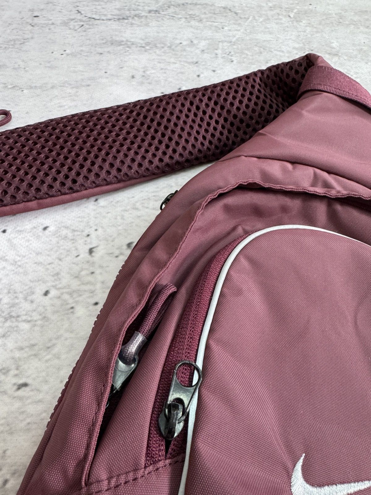 Nike × Vintage NIKE VINTAGE BASIC LOGO 00s 90s PINTEREST STYLE SLING BAG Size ONE SIZE - 5 Thumbnail