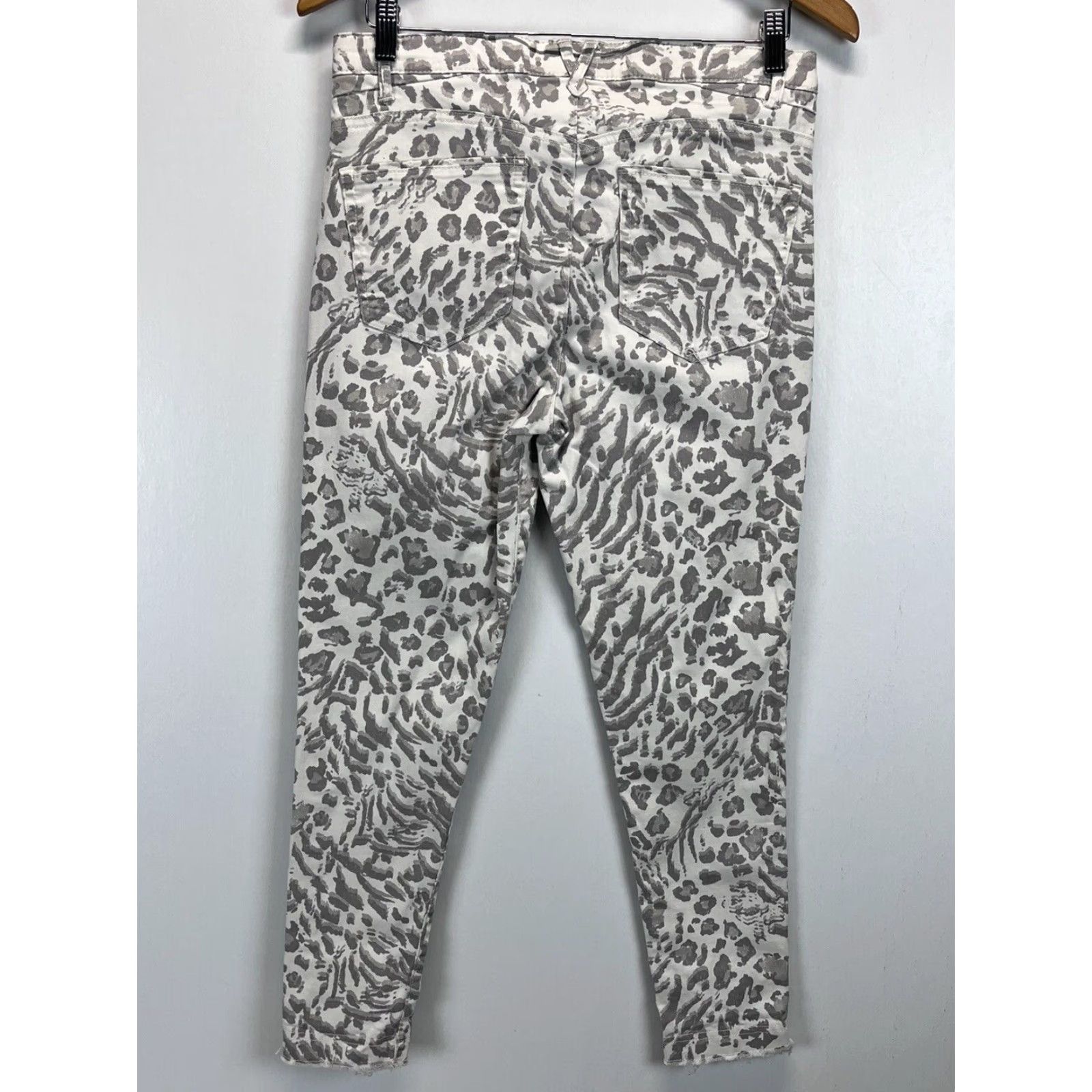 Vintage DEMOCRACY Animal Print Jeans Sz 8 Womens Skinny Raw Hem White Grey Leopard Size 30" / US 8 / IT 44 - 3 Thumbnail