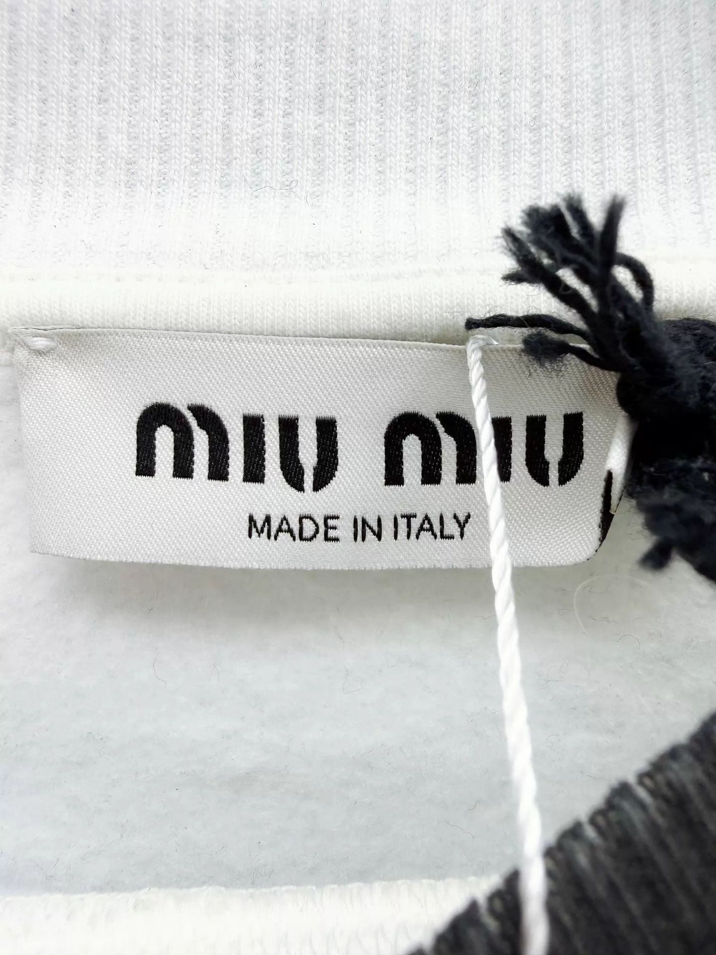 Miu Miu MIU MIU New With Tags Sweatshirt L Authentic Size L / US 10 / IT 46 - 3 Thumbnail