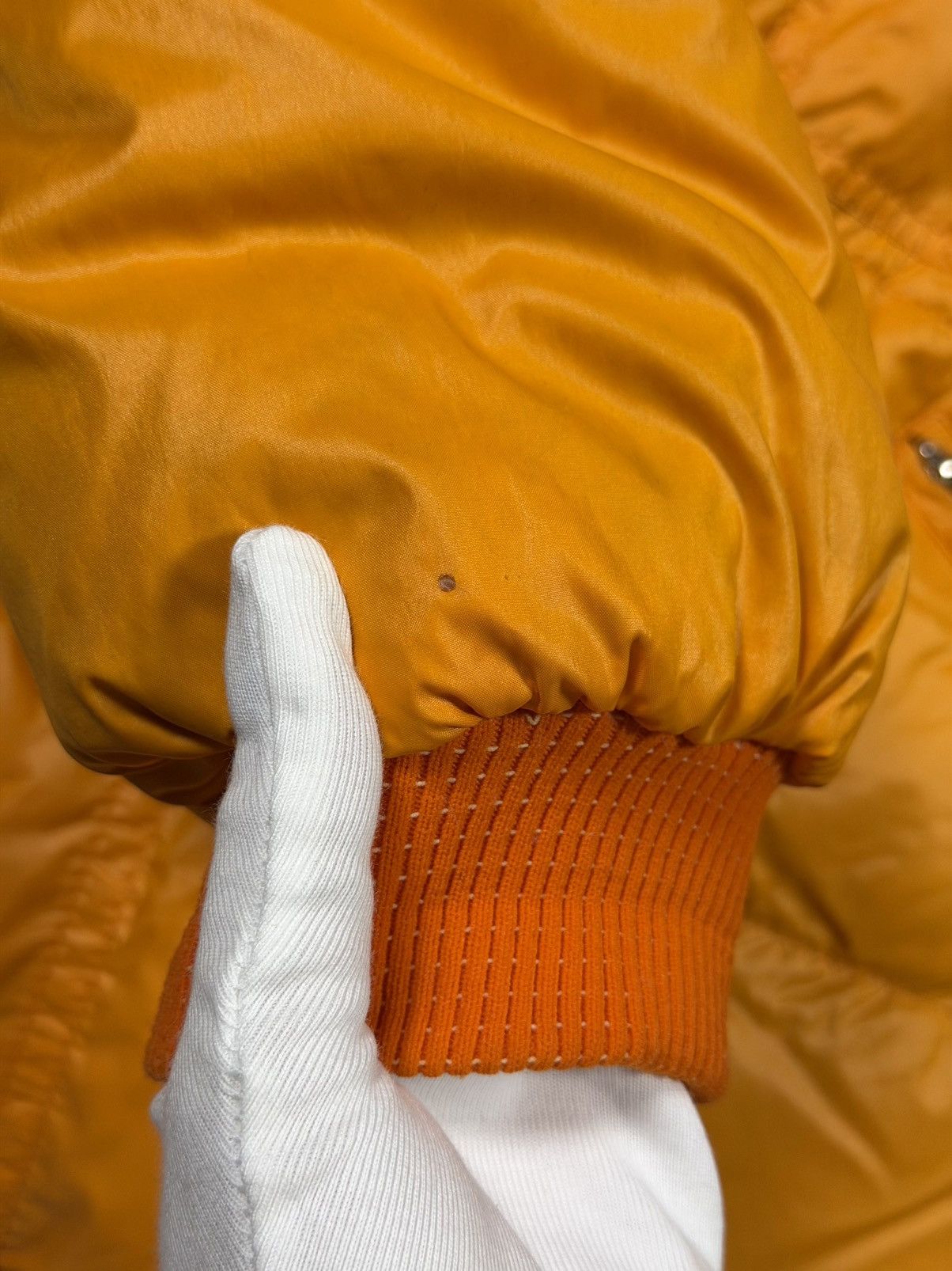 Moncler Vintage Moncler Down Jacket Orange Hooded Made in Italy 1981 Size US XL / EU 56 / 4 - 8 Thumbnail