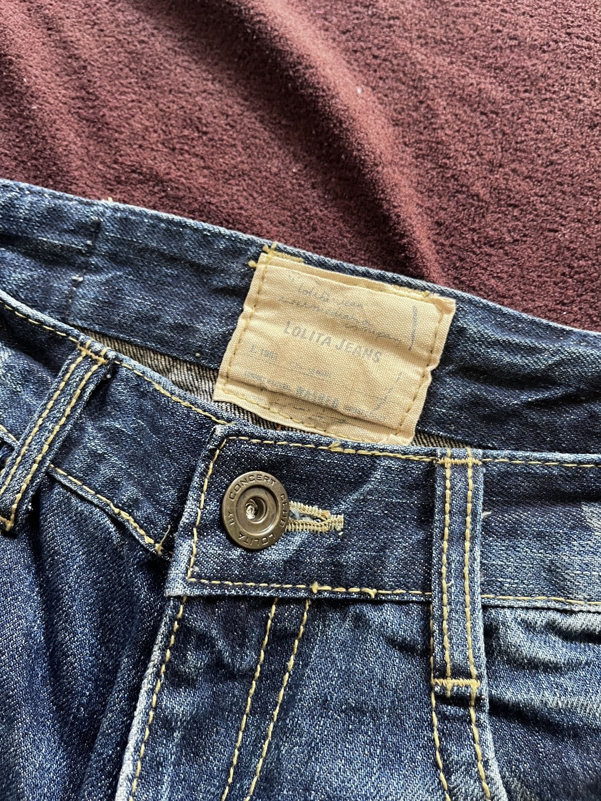 Japanese Brand ❤️‍🔥 OPEN BINDING OFFER ❤️‍🔥yoshitomo Nara Lolita Faded Jeans Size US 31 - 8 Thumbnail