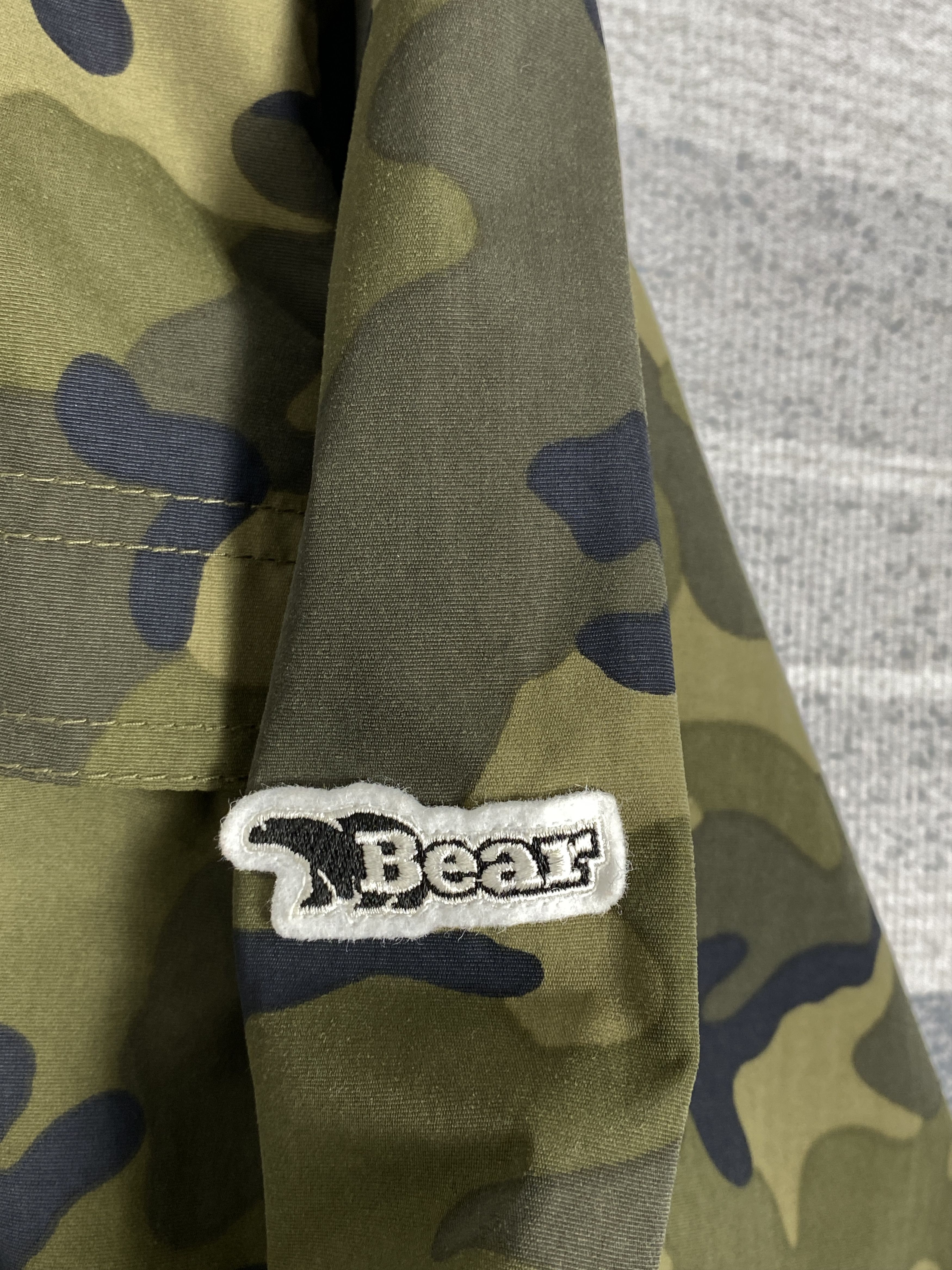 Designer Vintage Bear USA Camo Jacket Size US L / EU 52-54 / 3 - 6 Thumbnail
