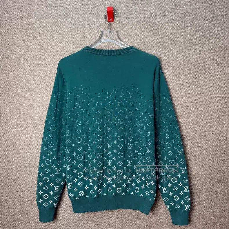 Louis Vuitton Louis Vuitton FW23 Logo Reading Gradient Full Print Crew N Size US M / EU 48-50 / 2 - 3 Thumbnail