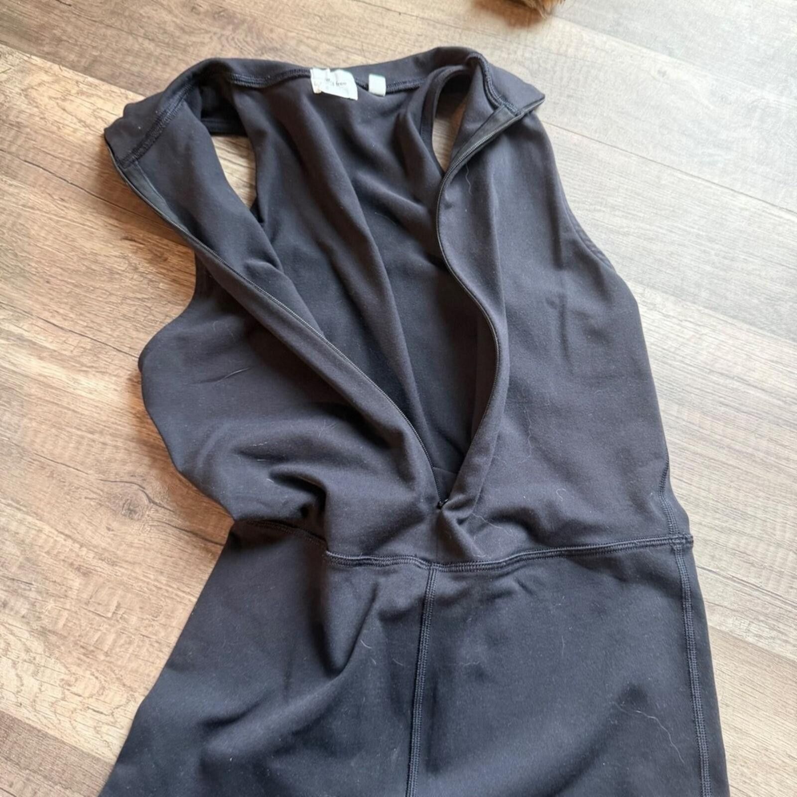 Other Wilfred Free Black Sleeveless Half Zip Biker Short Romper S Size 27" / US 4 / IT 40 - 6 Thumbnail