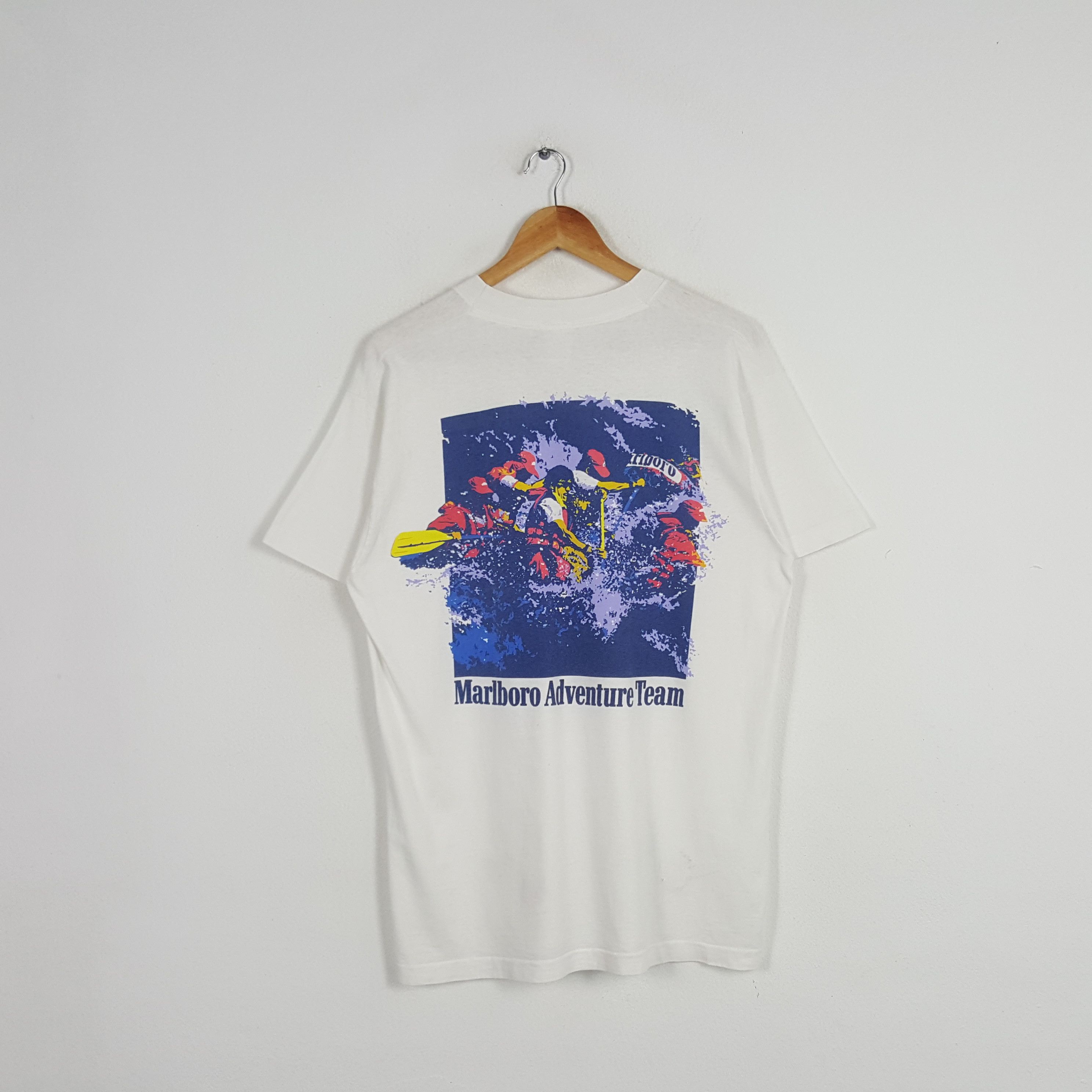 Marlboro × Vintage Vintage Marlboro Adventure Team Racing Motorsports Tshirt Size US L / EU 52-54 / 3 - 1 Thumbnail