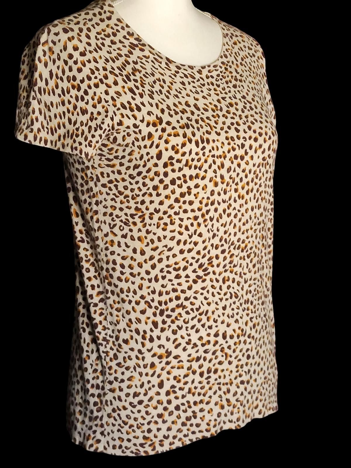 J.Crew J Crew - Leopard Print Short Sleeve Women's Top Size S / US 4 / IT 40 - 3 Thumbnail