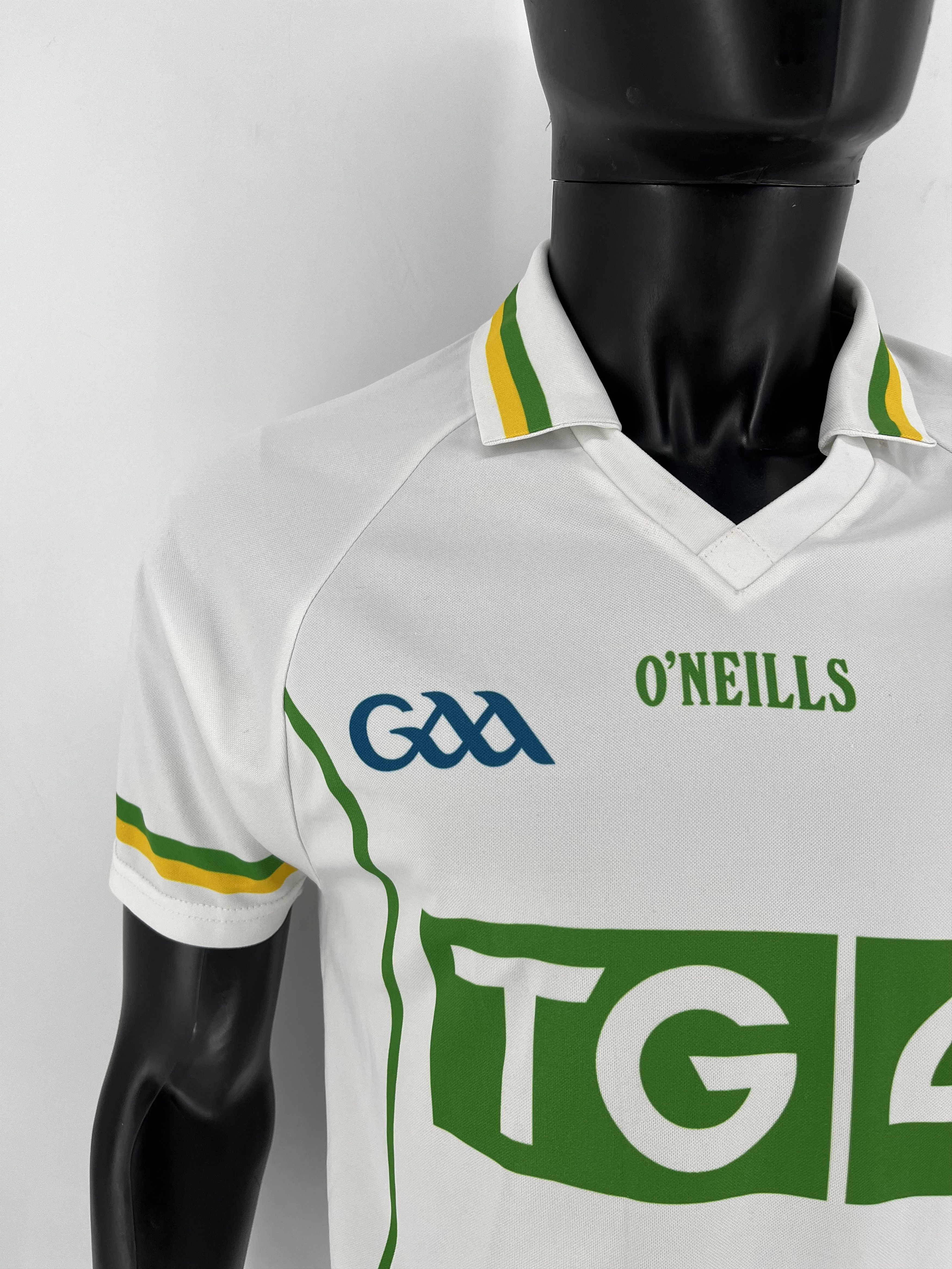 Vintage O'Neills Size M Ireland GAA 2011 Gaelic Football Shirt Size US M / EU 48-50 / 2 - 8 Thumbnail