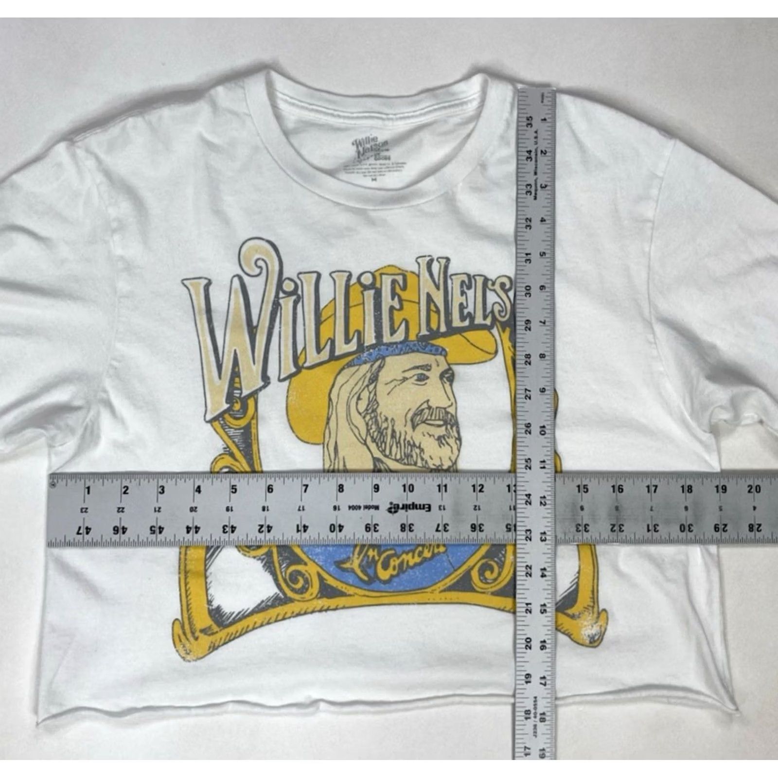 Vintage Willie Nelson Cropped T-shirt Women Medium White Short Sleeve Music Shirt Size M / US 6-8 / IT 42-44 - 6 Thumbnail