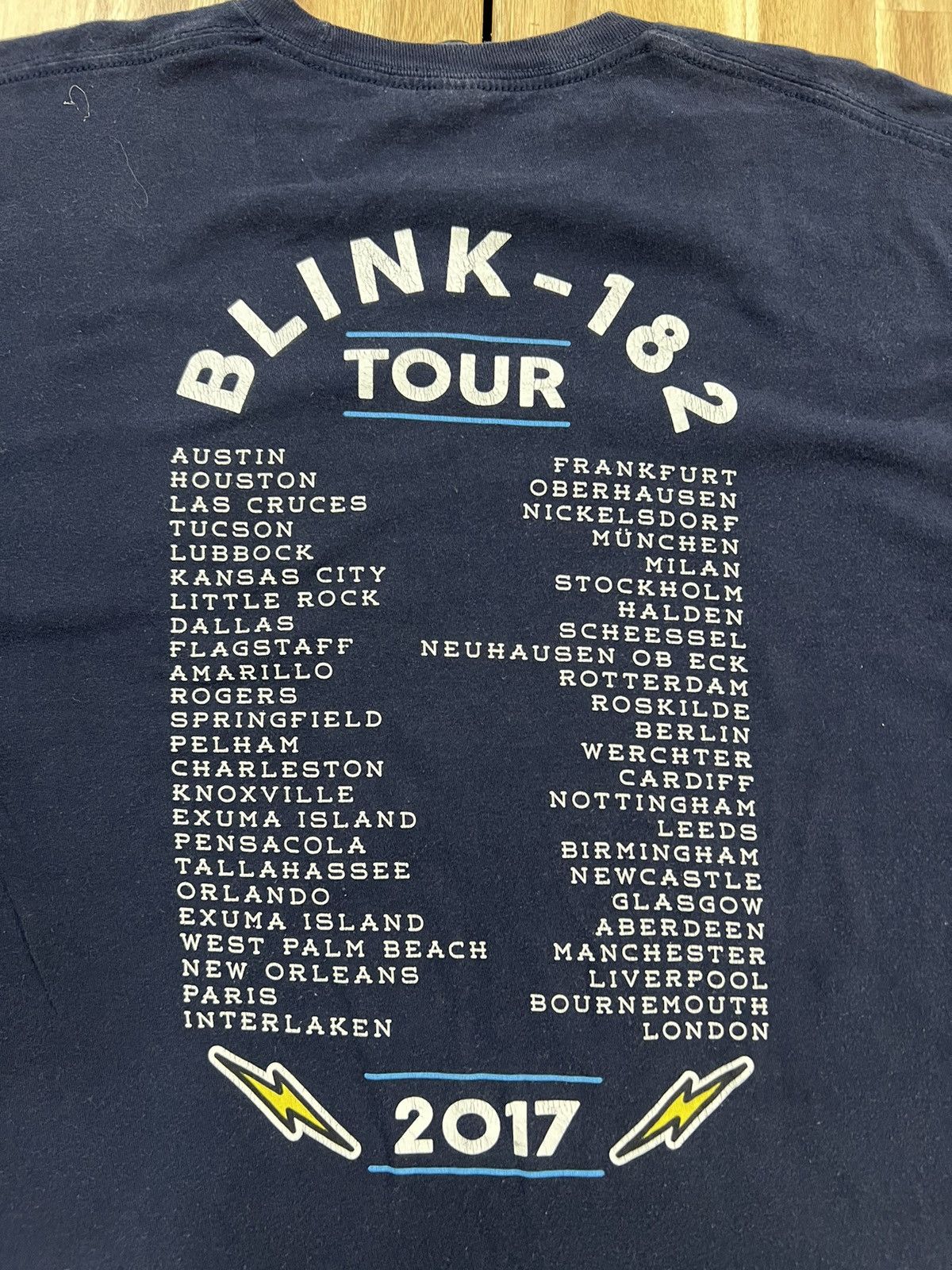 Band Tees Blink 182 Band Tee Shirts Size US L / EU 52-54 / 3 - 4 Thumbnail