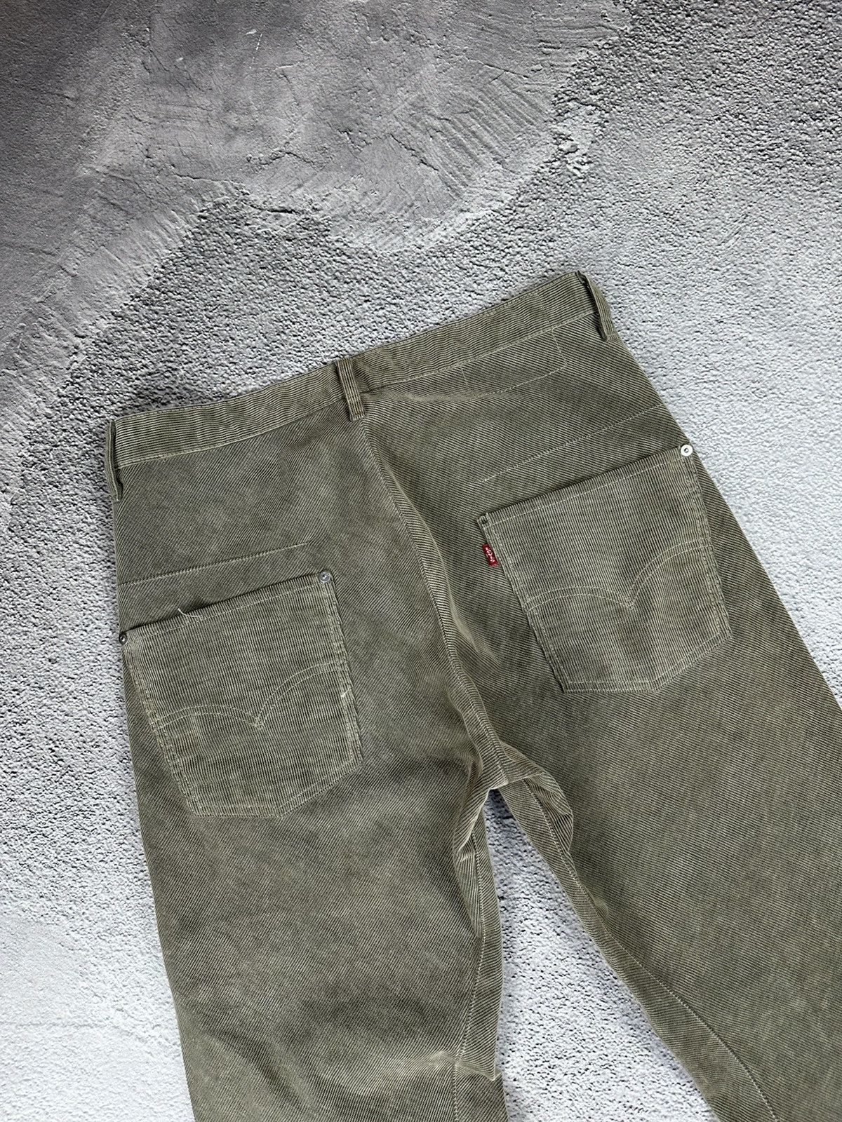 Levi's × Levi's Vintage Clothing × Vintage Vintage Levi’s Corduroy Velvet Pants Y2K Old Money Style Size 28" / US 6 / IT 42 - 4 Thumbnail
