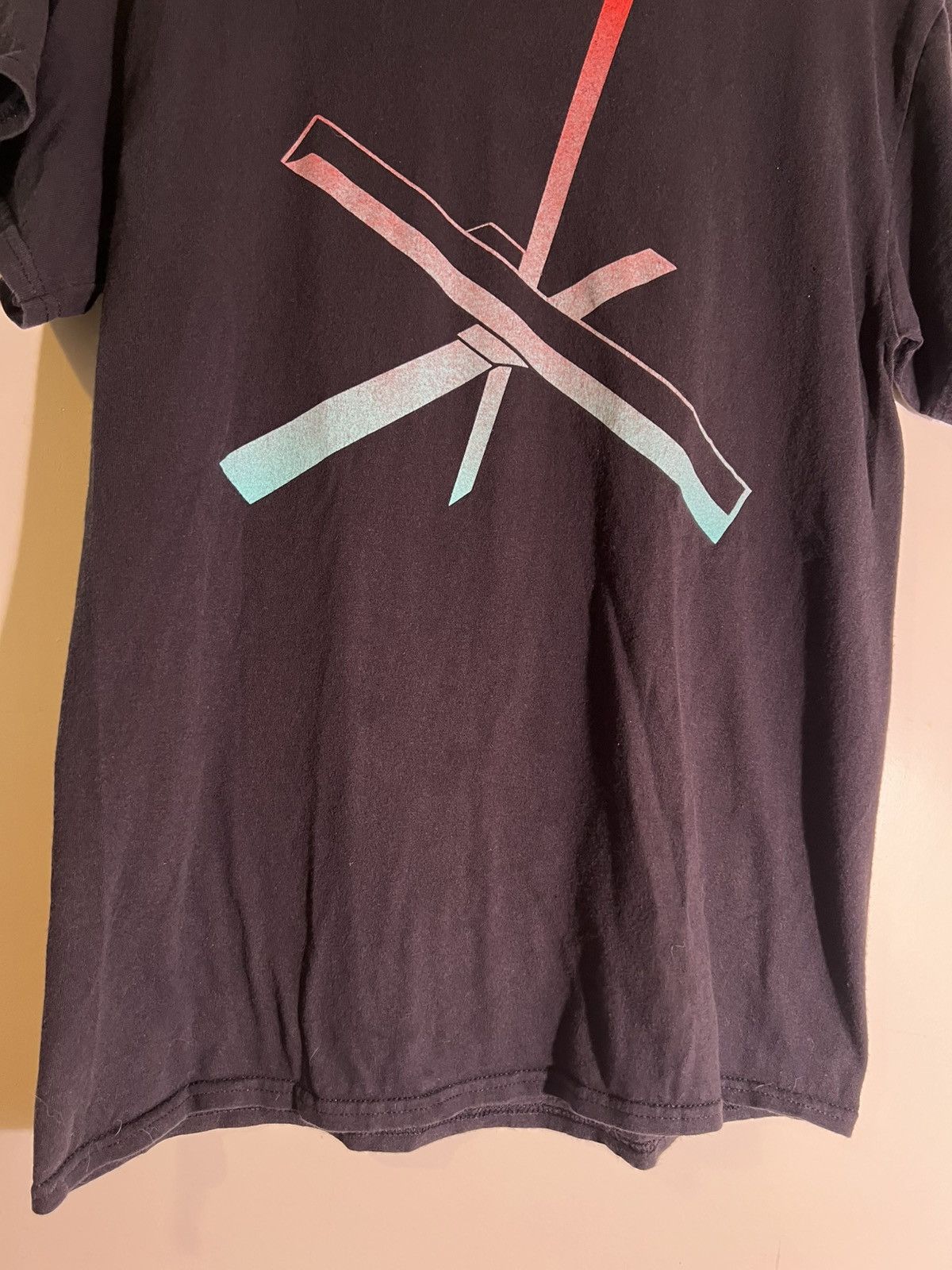 Band Tees 2019 The Chainsmokers WWJ EDM Rave Electronic Tour T Shirt Size US M / EU 48-50 / 2 - 4 Thumbnail