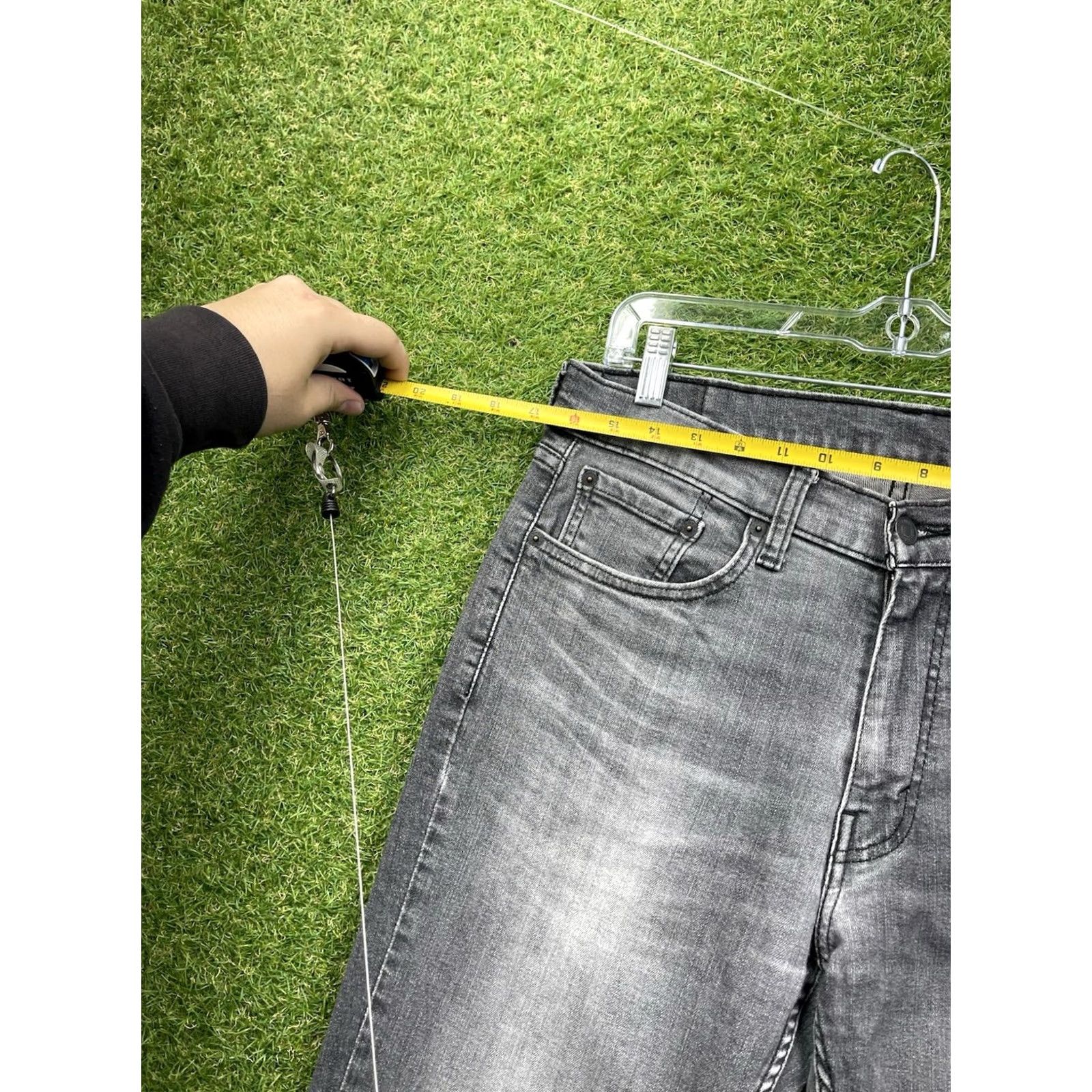 Levi's Levi's 514 Jeans Mens 33x34 Black Denim Slim Straight Fit Jeans Casual Stretch Black Levi's Logo 514 Mens 33x34 Straight Jeans Mens Size US 33 - 2 Thumbnail