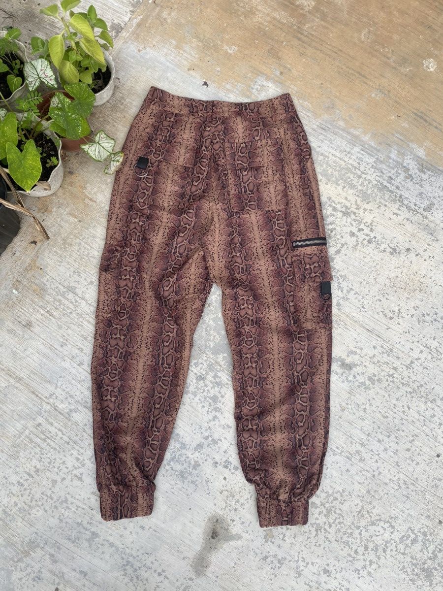 NANA JUDY Nana Judy Snake Skin Cargo Pants Size US 29 - 2 Thumbnail