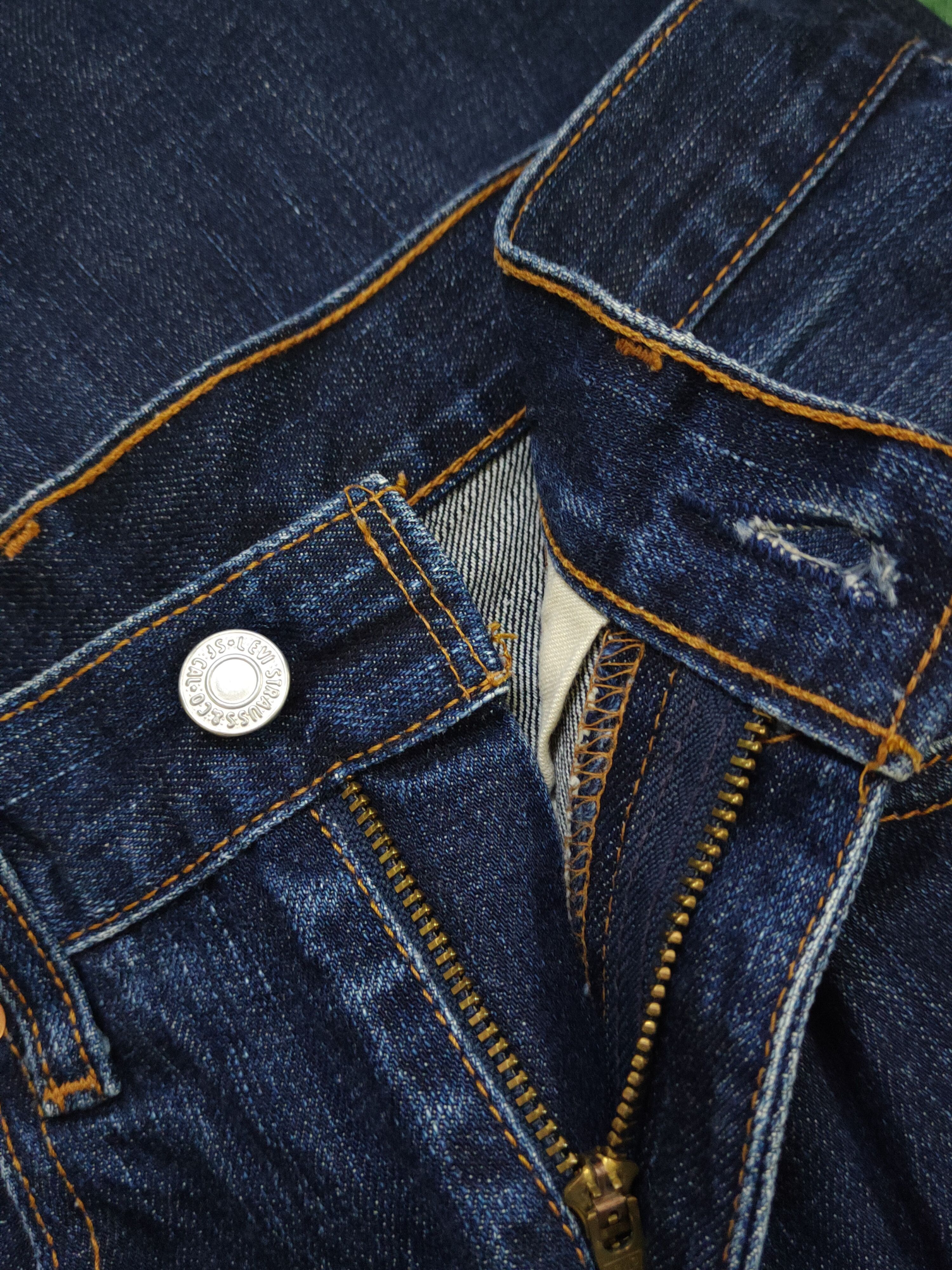 Levi's Levi's Dark Blue Distressed Ripped Jeans #S1882 Size US 31 - 15 Thumbnail