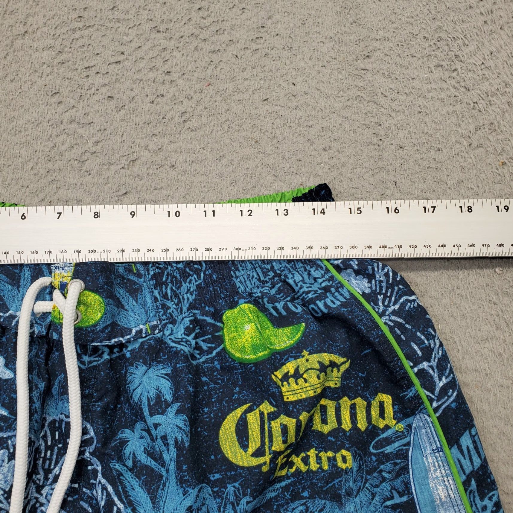 Swims Corona Extra Swim Shorts Mens 36 Graphic Print Multi Drawstring Lined Beach 100% Polyester Size US 36 / EU 52 - 5 Thumbnail