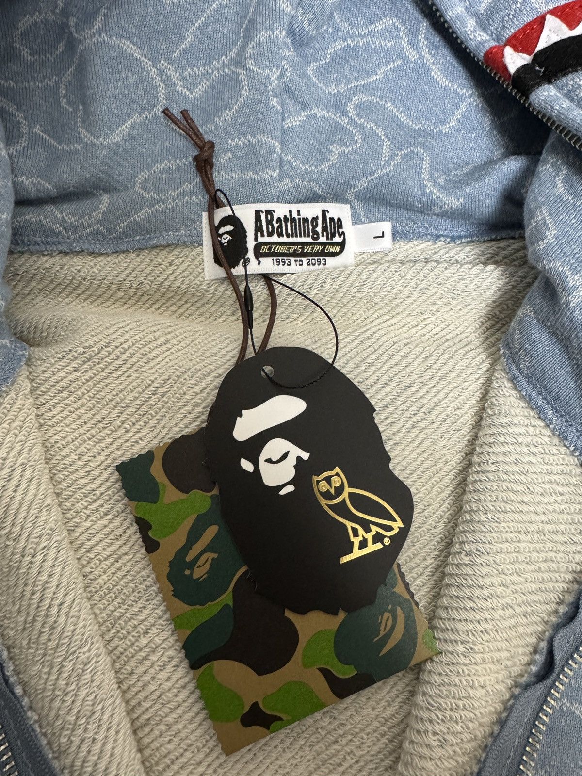 Bape × October's Very Own BAPE x OVO Neon 1st Camo Jacquard Shark Hoodie L Size US L / EU 52-54 / 3 - 6 Thumbnail