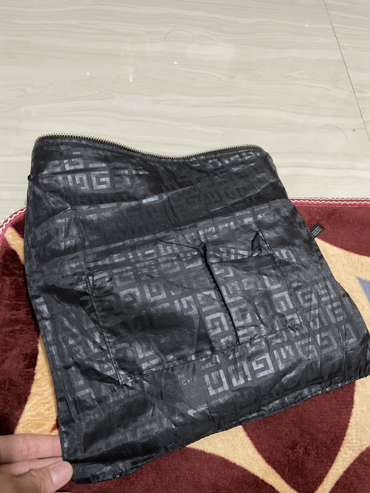 Givenchy Givenchy parfume bag leather Size ONE SIZE - 11 Thumbnail