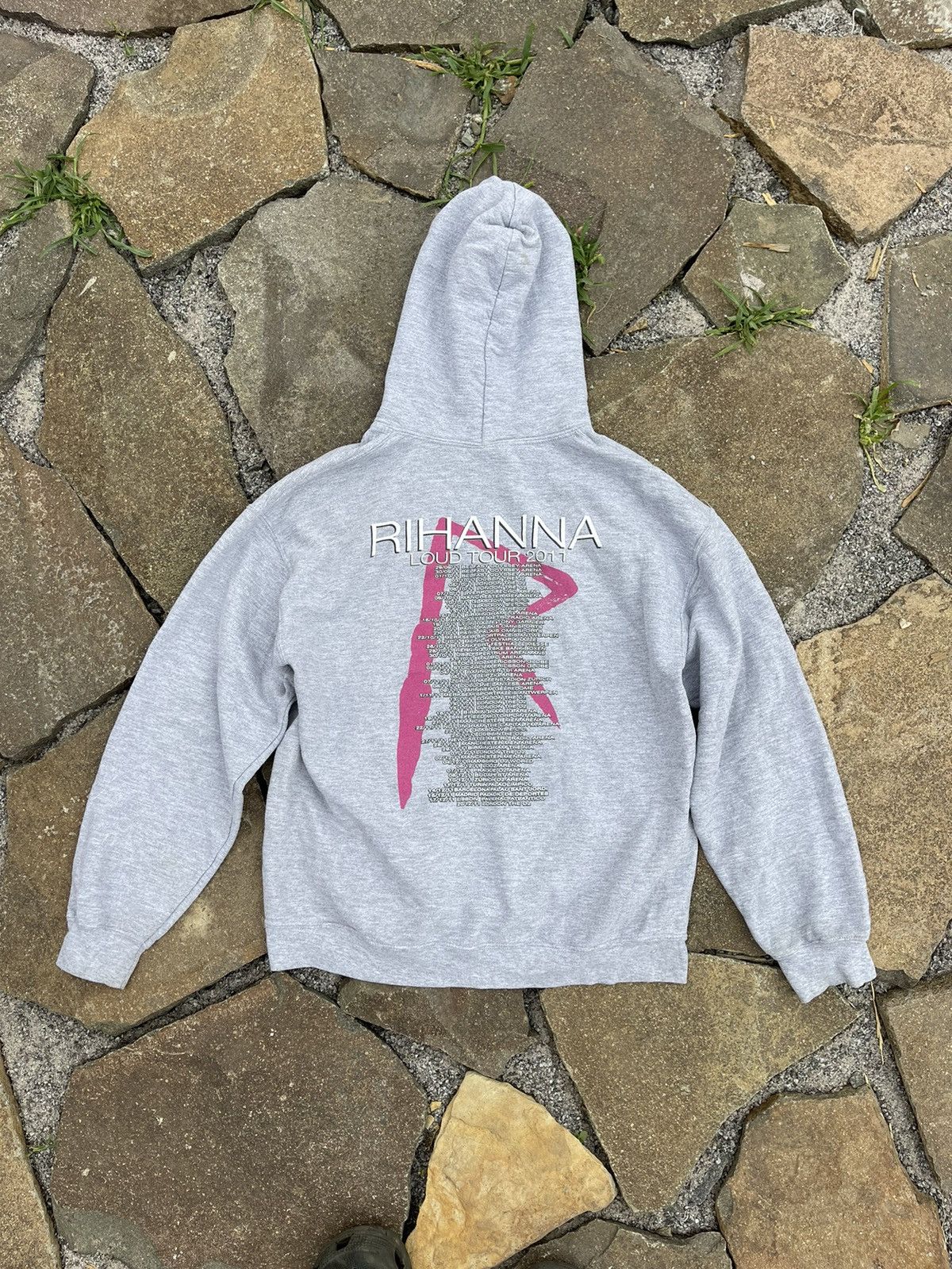2011 Rihanna loud tour vintage grey hoodie