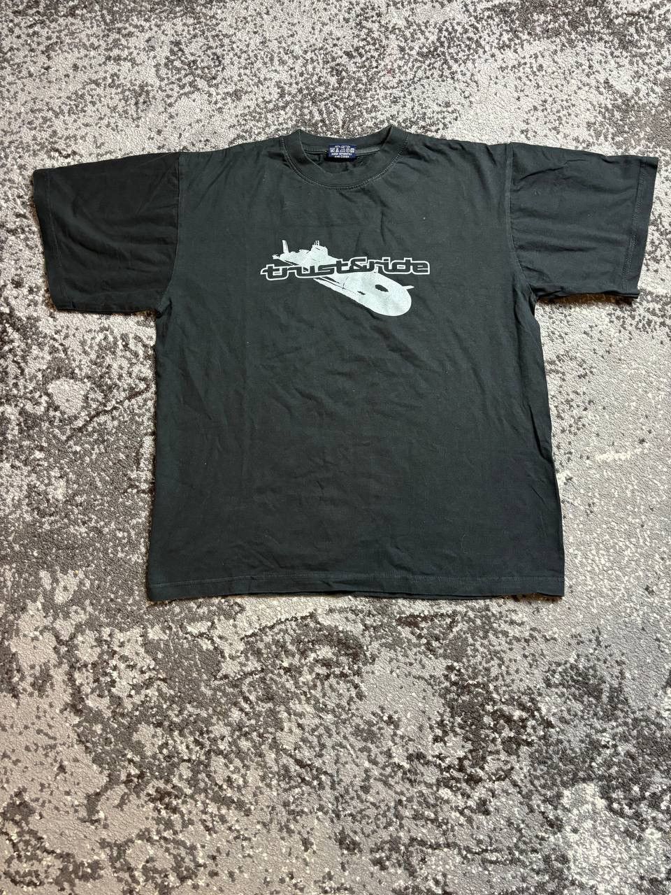 AVANT GARDE X CRAZY SHIRTS VINTAGE Y2K TRUST & RIDE CRAZY OPIUM SUBMARINE ART T SHIRT