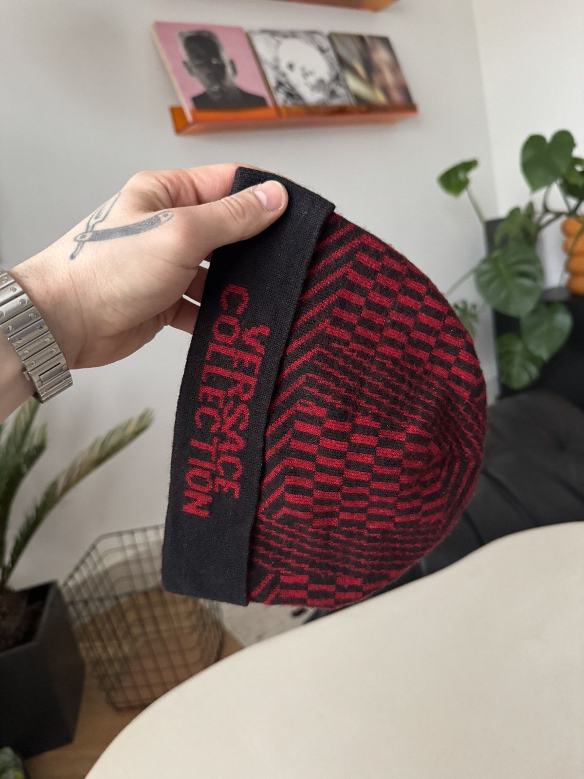 Versace Versace Collection Logo Black Red Beanie Hat Designer Rare Size ONE SIZE - 2 Thumbnail