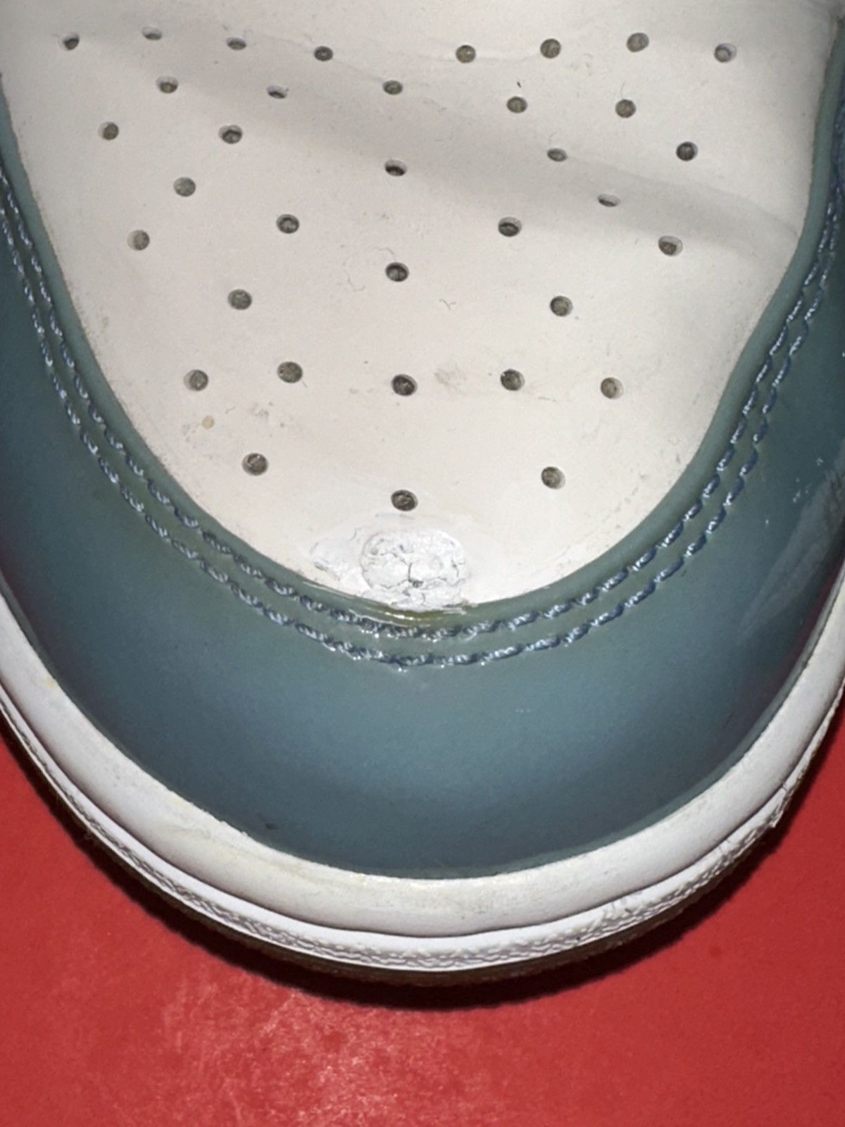 Jordan Brand Air Jordan 1 UNC Patent Leather 2003 Authentic 136085-140 Size US 10.5 / EU 43-44 - 2 Thumbnail