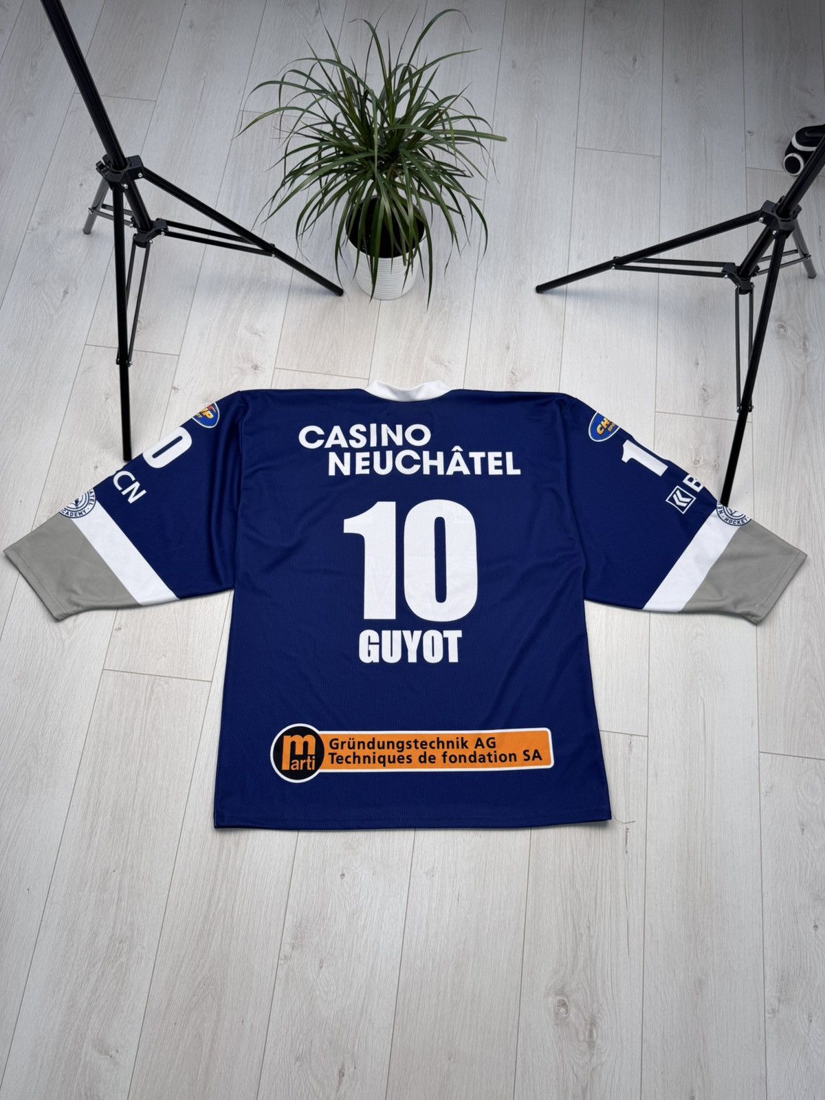 NHL Vintage Neuchatel Hockey Jersey #10 GUYOT Size US XL / EU 56 / 4 - 13 Thumbnail