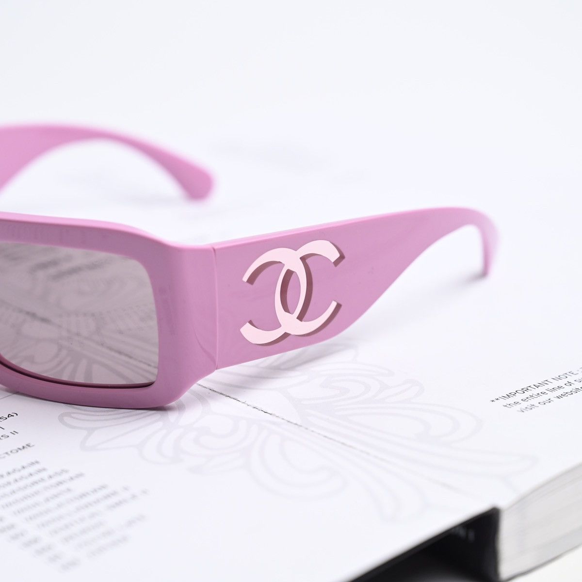 Chanel CHANEL 0CH5526 SUNGLASSES Size ONE SIZE - 3 Thumbnail