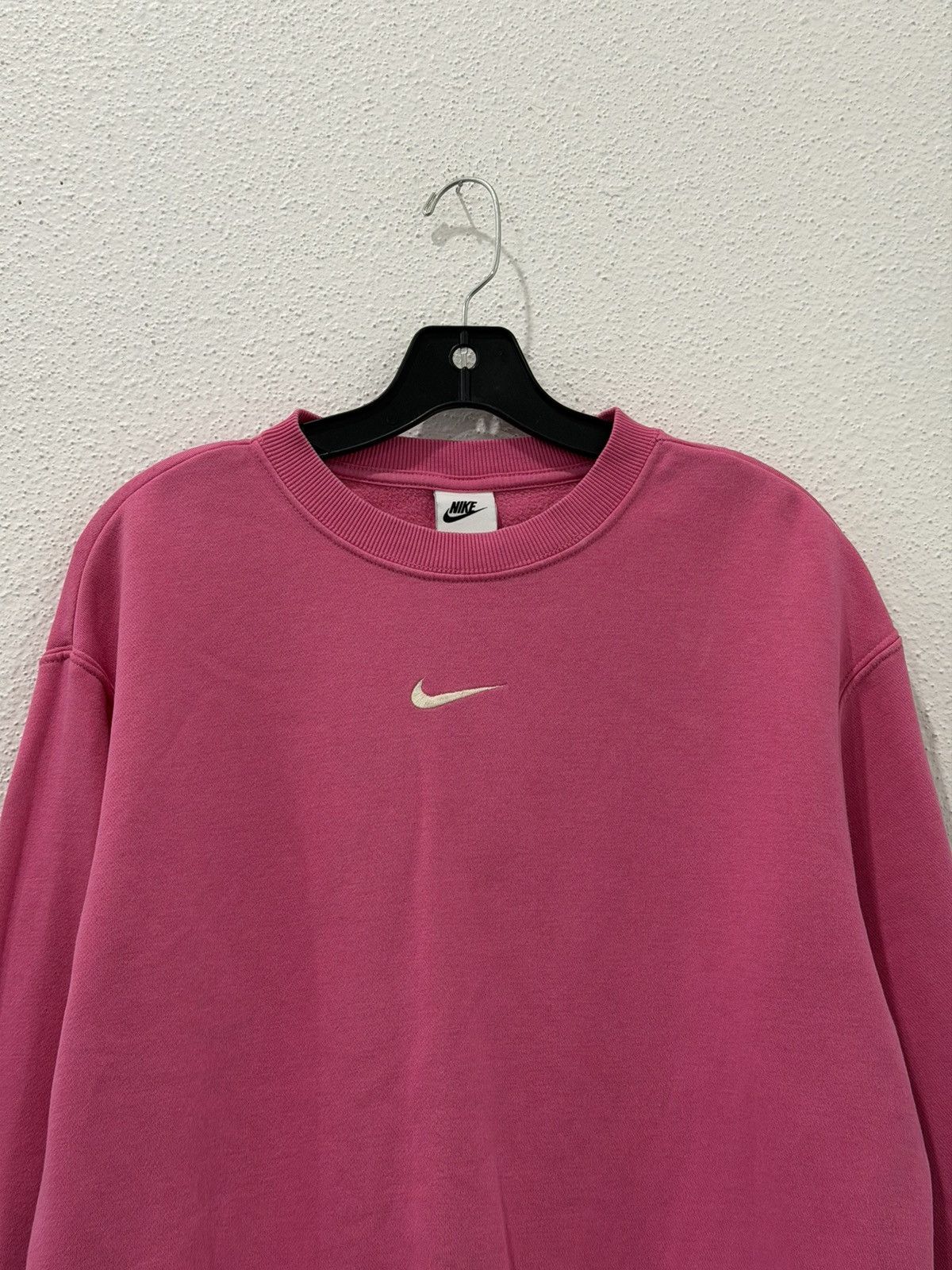 Nike Nike Center Swoosh Bubblegum Pink Oversized Crewneck XXS Size XXS / US 00 / IT 34 - 2 Thumbnail