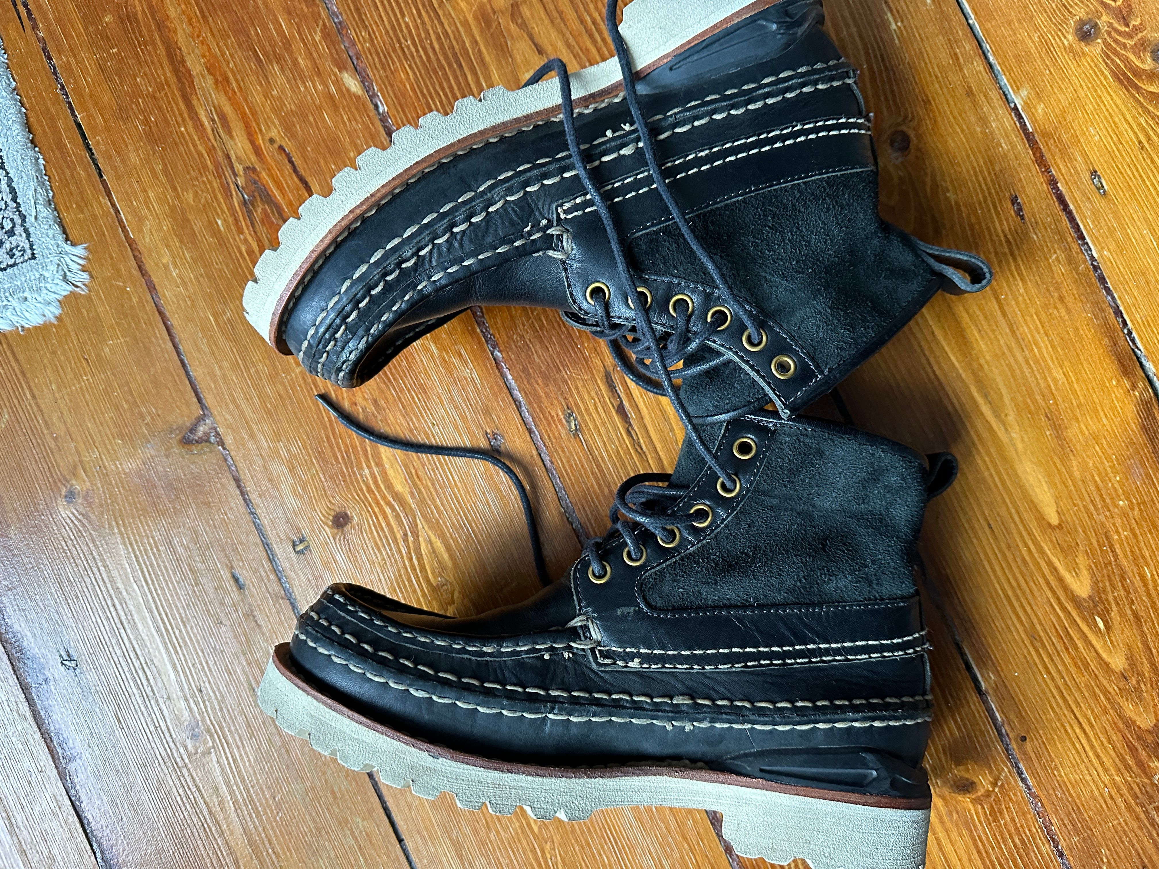 Pre-owned Visvim Grizzly Boots In Black